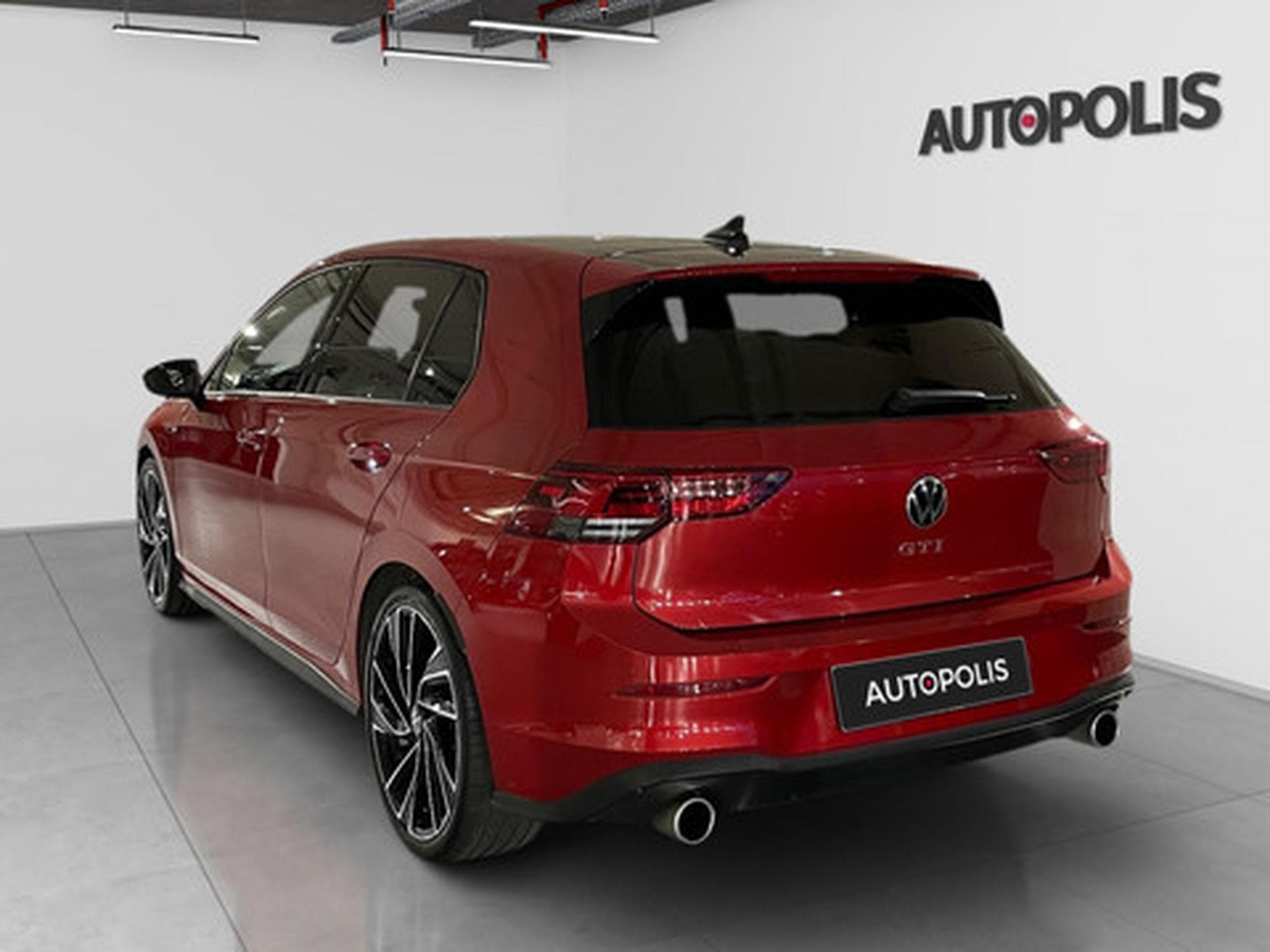 VW Golf 2.0 TSI GTI (2026) - Photo 18