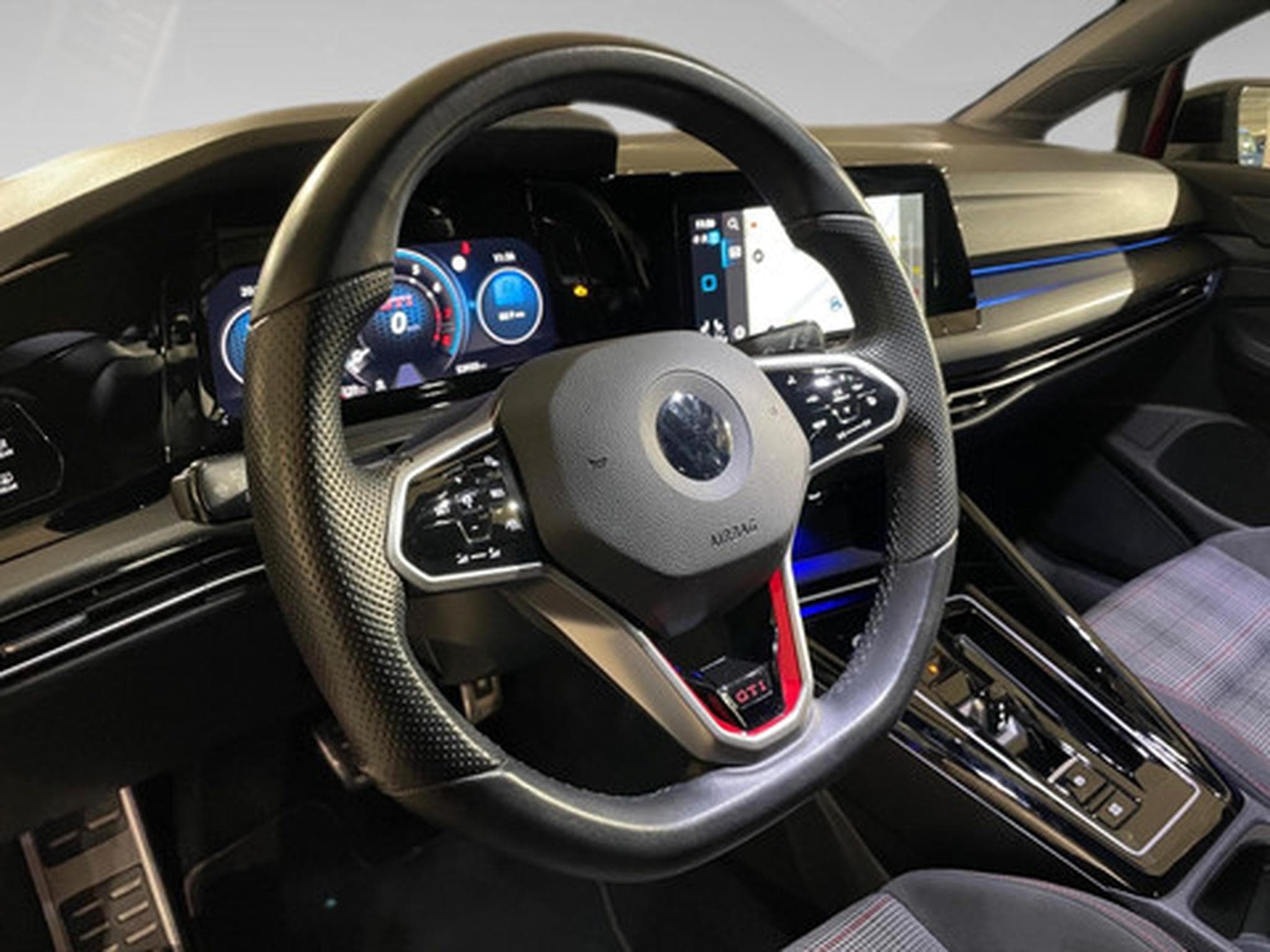 VW Golf 2.0 TSI GTI (2026) - Photo 8