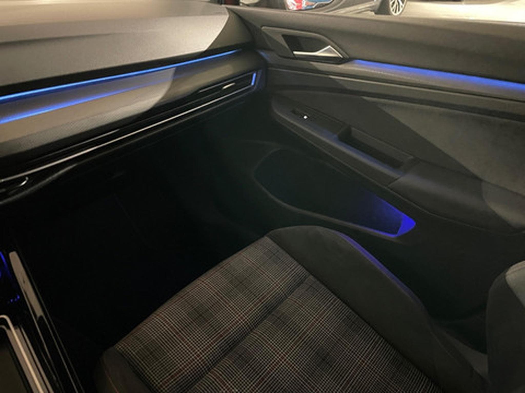 VW Golf 2.0 TSI GTI (2026) - Photo 9