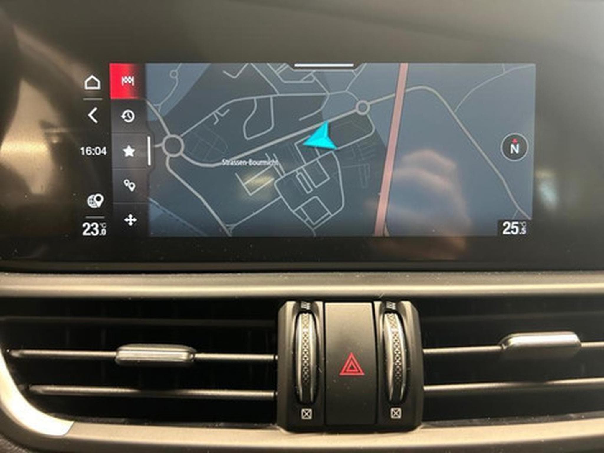 Alfa-Romeo Giulia 2.0 TB 280 Q4 Veloce AUTO (2026) - Photo 2