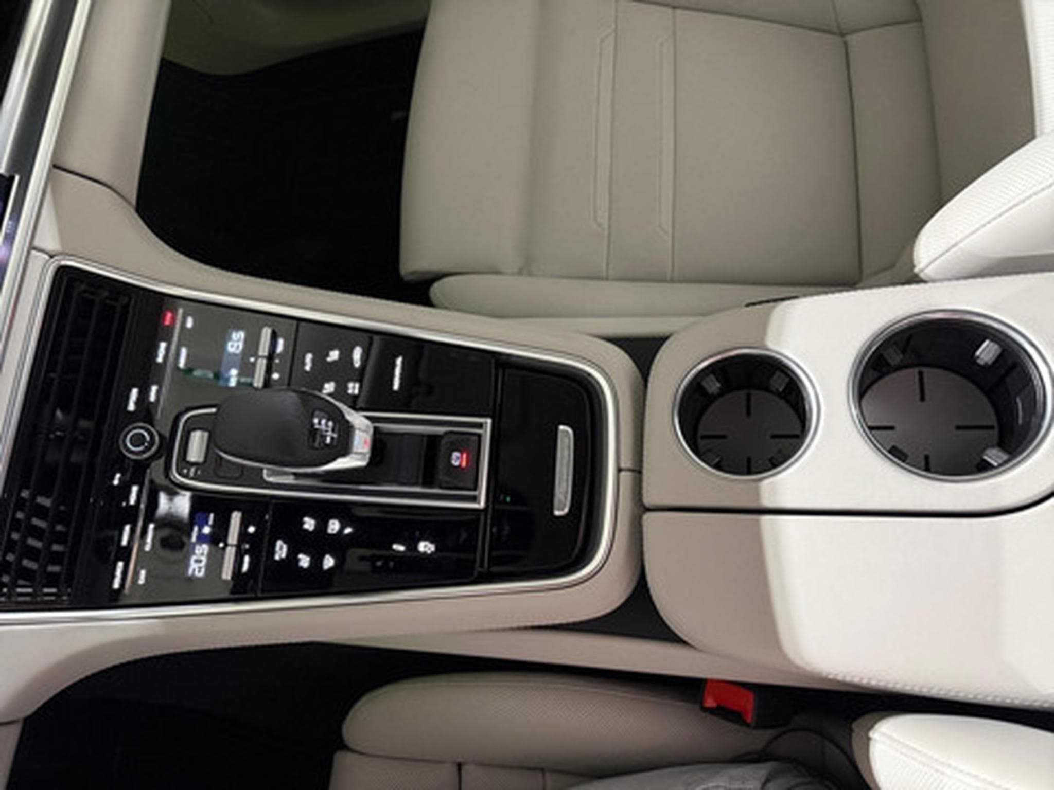 Porsche Panamera 2.9 Sport Turismo 4 E-Hybrid (2026) - Photo 10