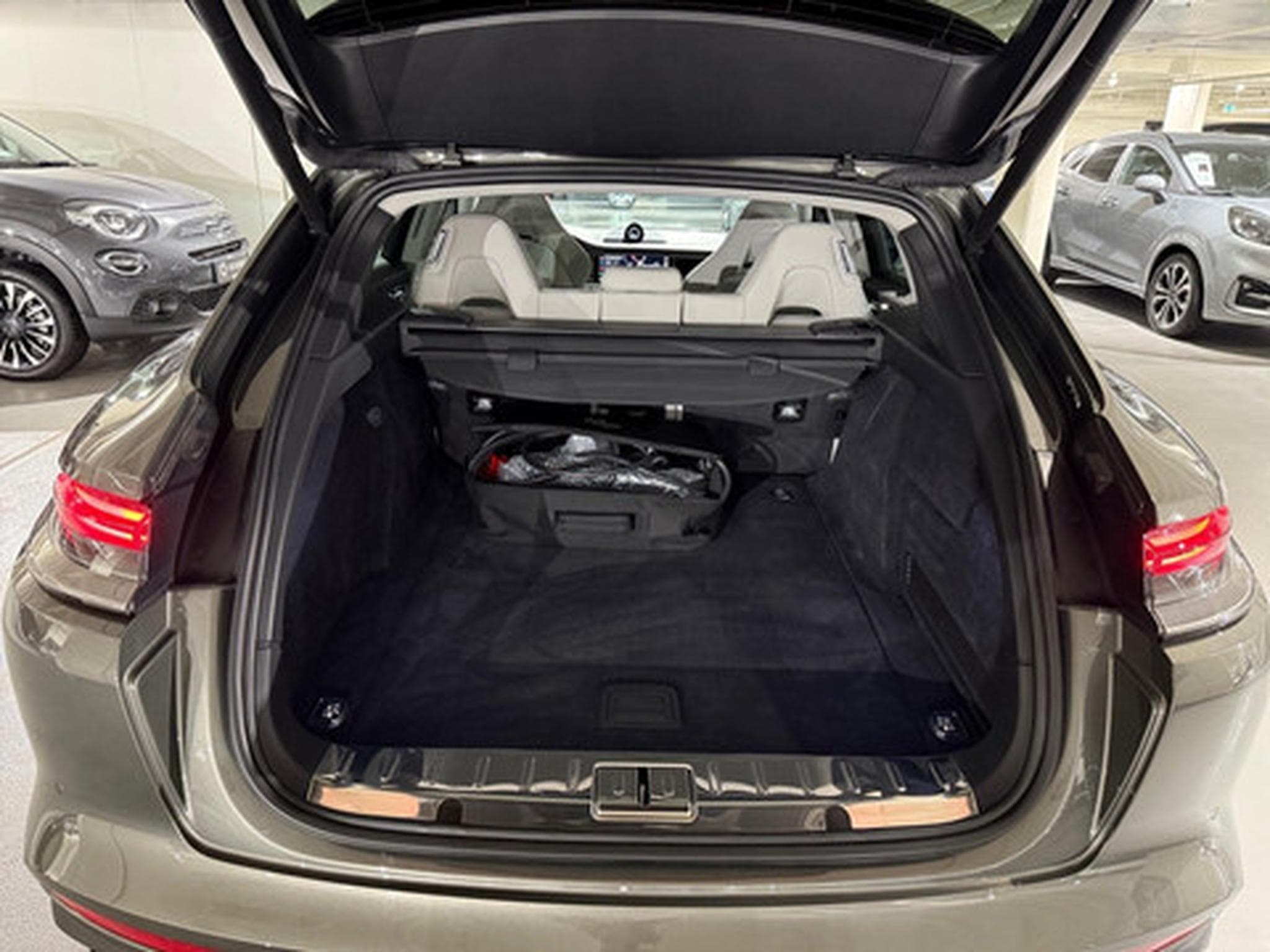 Porsche Panamera 2.9 Sport Turismo 4 E-Hybrid (2026) - Photo 12