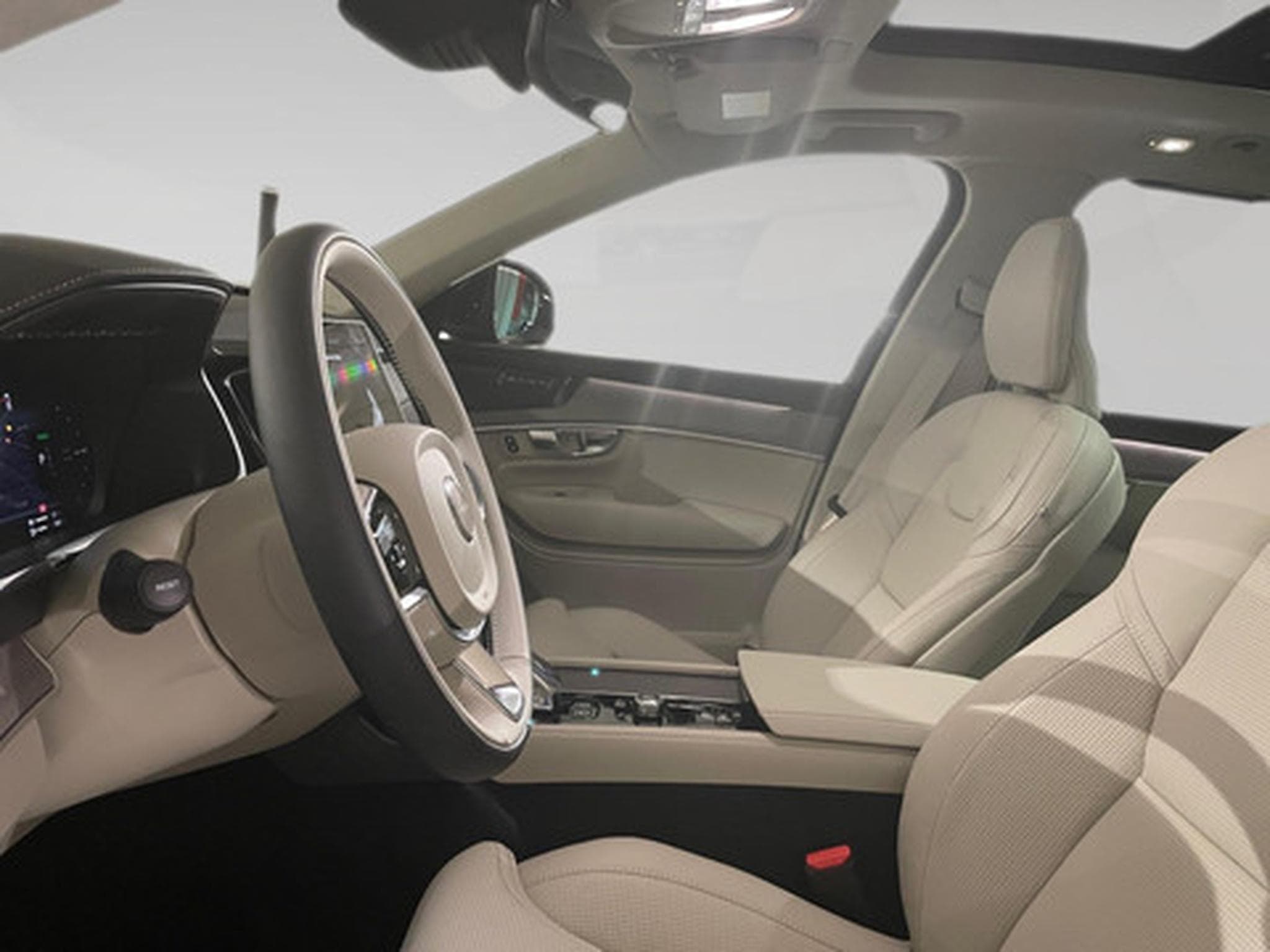 Volvo XC90 2.0 T8 4WD Plus Dark Aut. (2026) - Photo 4