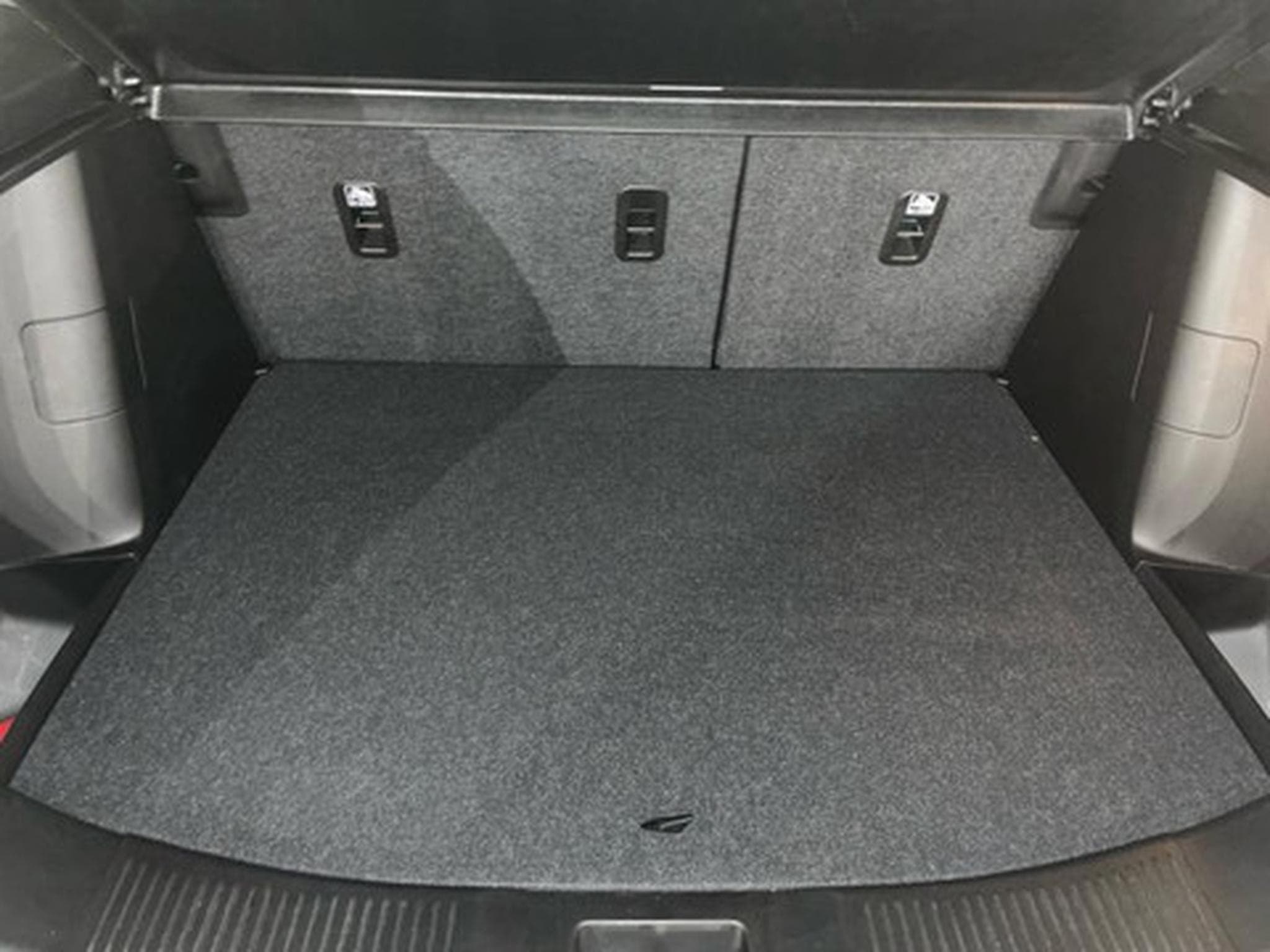 Suzuki S-Cross 1.4 Grand Luxe 48V Hybrid (2026) - Photo 12