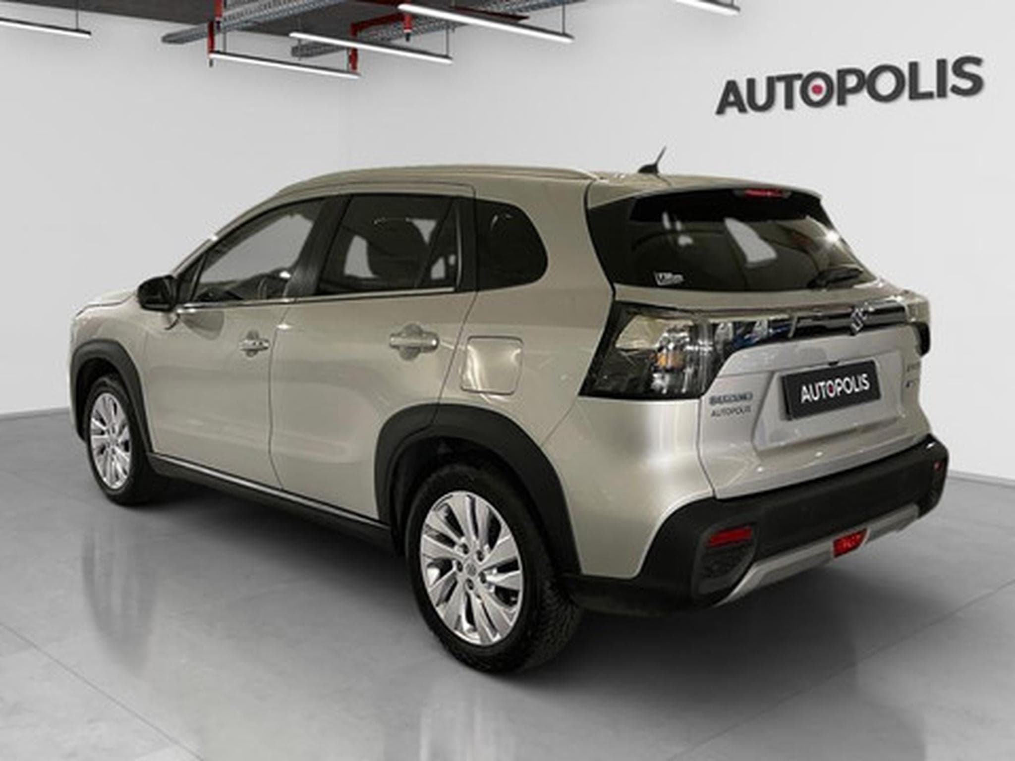 Suzuki S-Cross 1.4 Grand Luxe 48V Hybrid (2026) - Photo 13