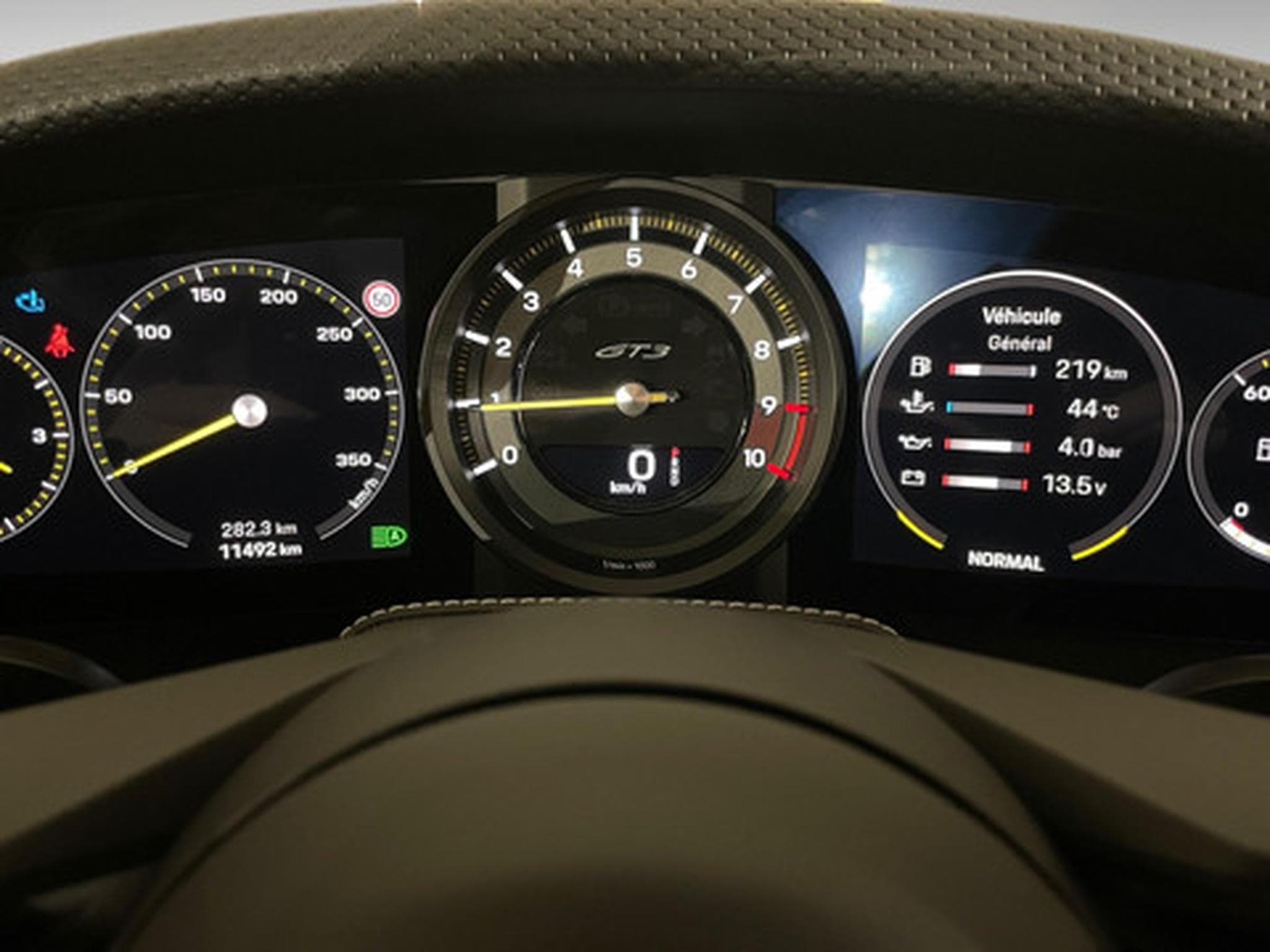 Porsche 911 4.0 GT3 Touring (2026) - Photo 2