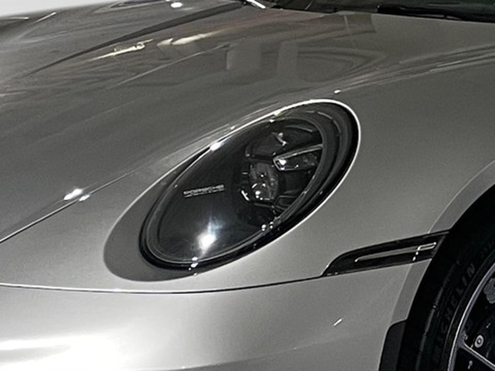 Porsche 911 4.0 GT3 Touring (2026) - Photo 23