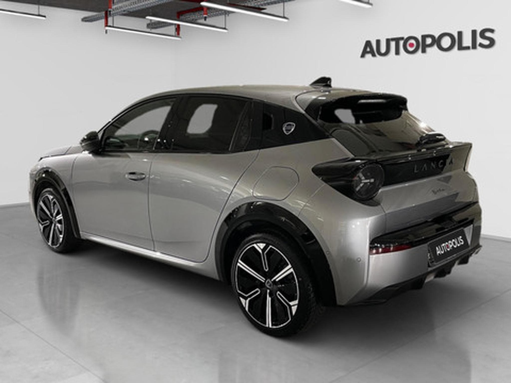 Lancia Ypsilon 1.2 Hybrid 74kW eDCT LX (2026) - Photo 13