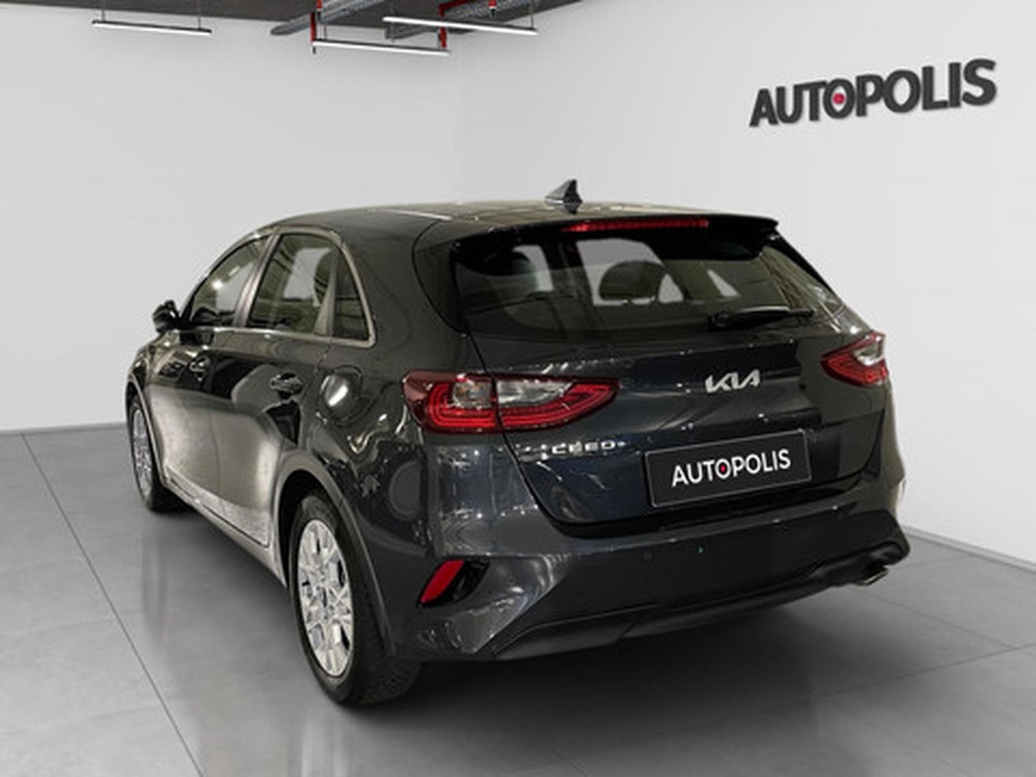 Kia Ceed 1.0 T-GDI PULSE (2026) - Photo 18