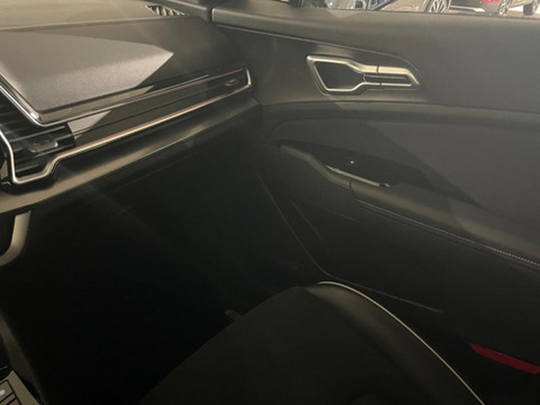 Kia Sportage 1.6 T-GDi 48V 7DCT GT Line (2026) - Photo 9