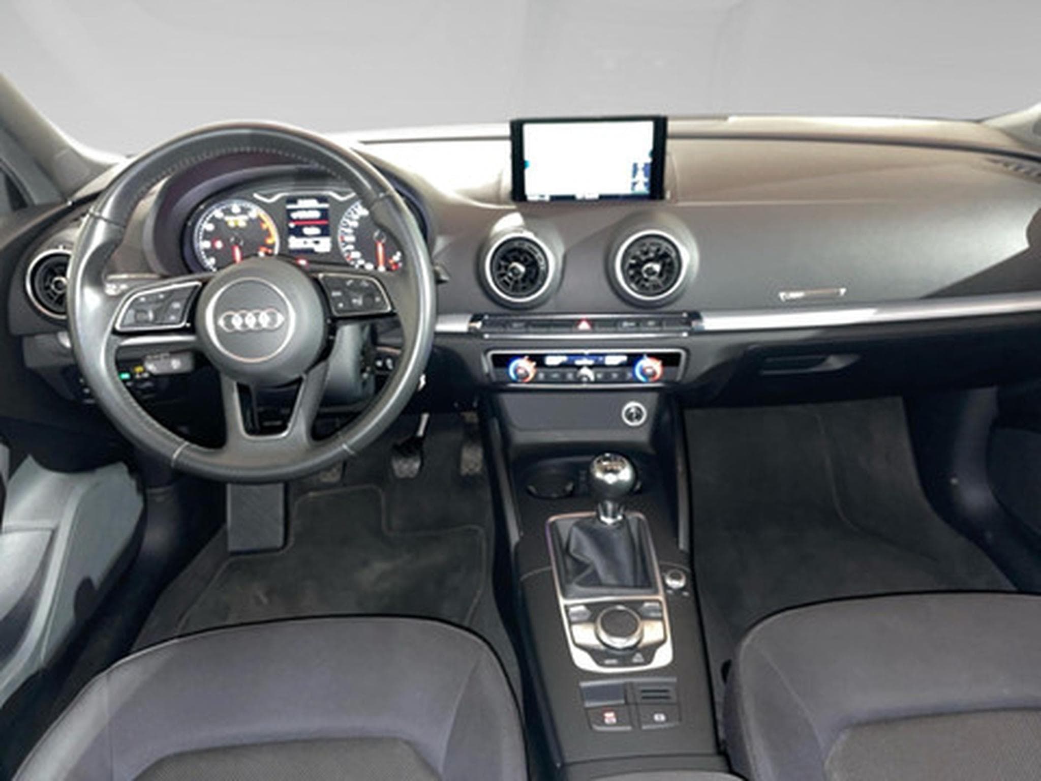 Audi A3 35 TFSI edition one Sportback (2026) - Photo 5