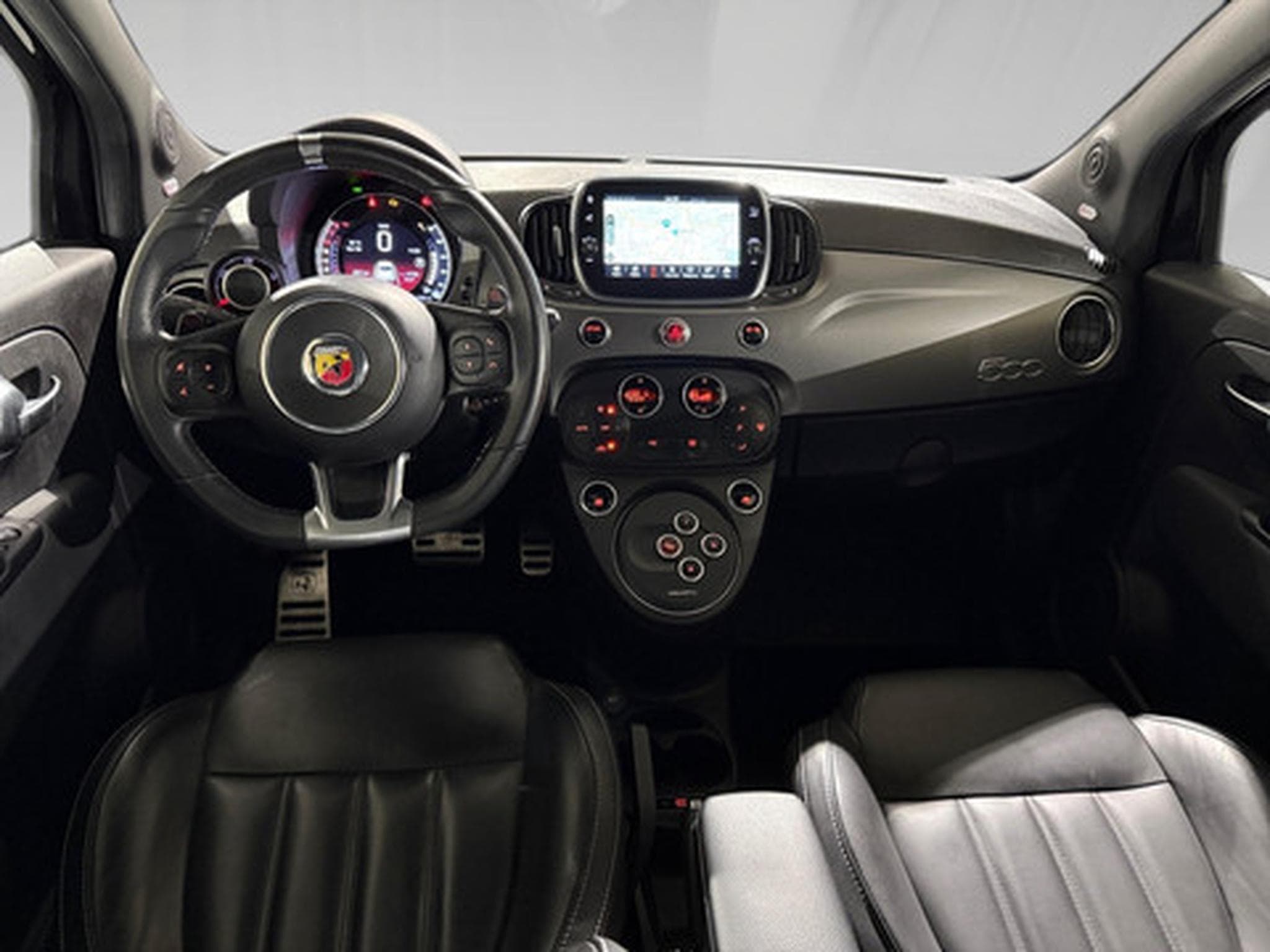 Abarth 500 1.4 T-Jet 595 121kW Turismo (2026) - Photo 5
