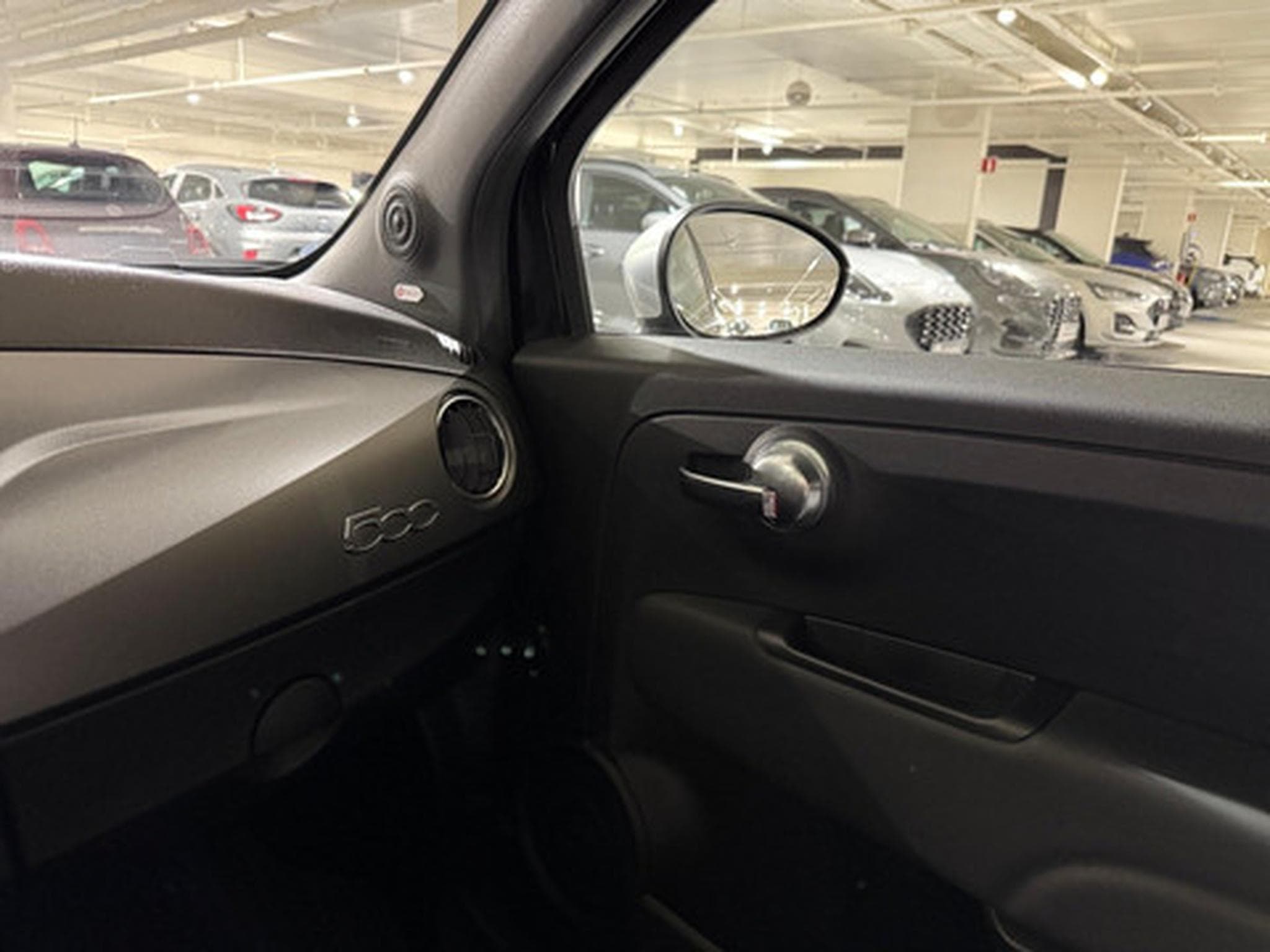 Abarth 500 1.4 T-Jet 595 121kW Turismo (2026) - Photo 9