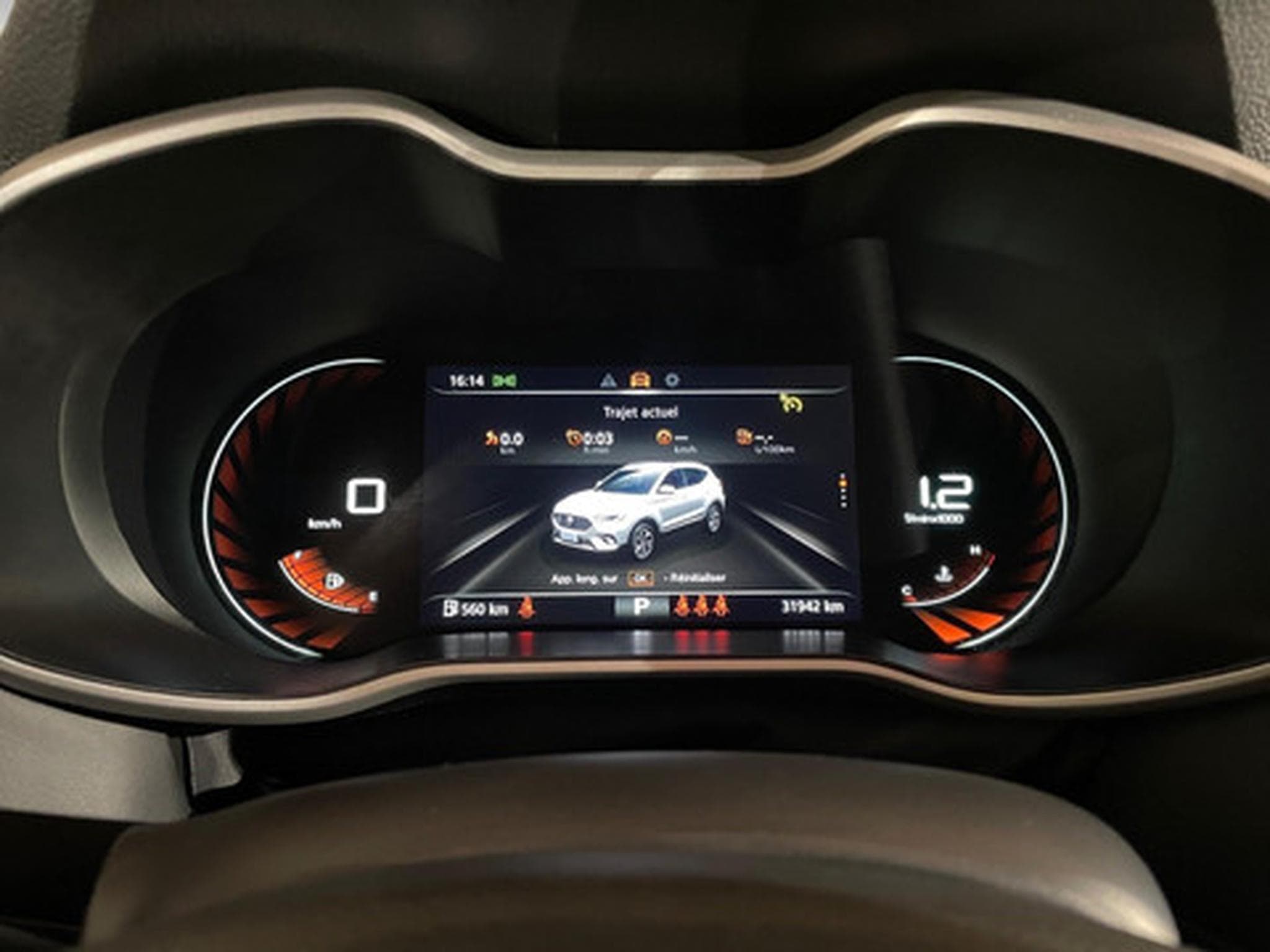 MG ZS 1.0 T-GDi AT LUXURY (2024) - Photo 2