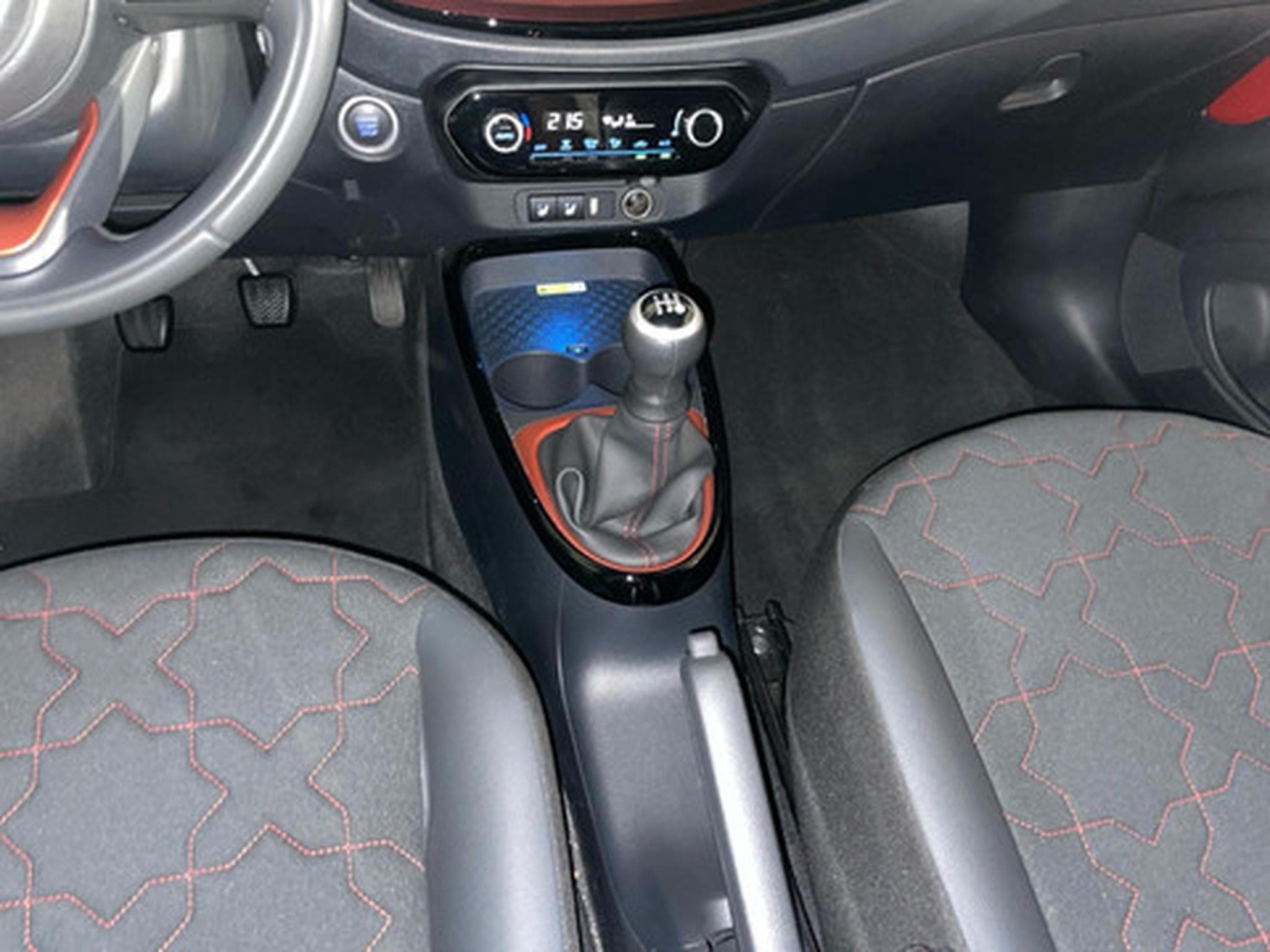 Toyota Aygo 1.0 VVT-i Envy (2024) - Photo 10