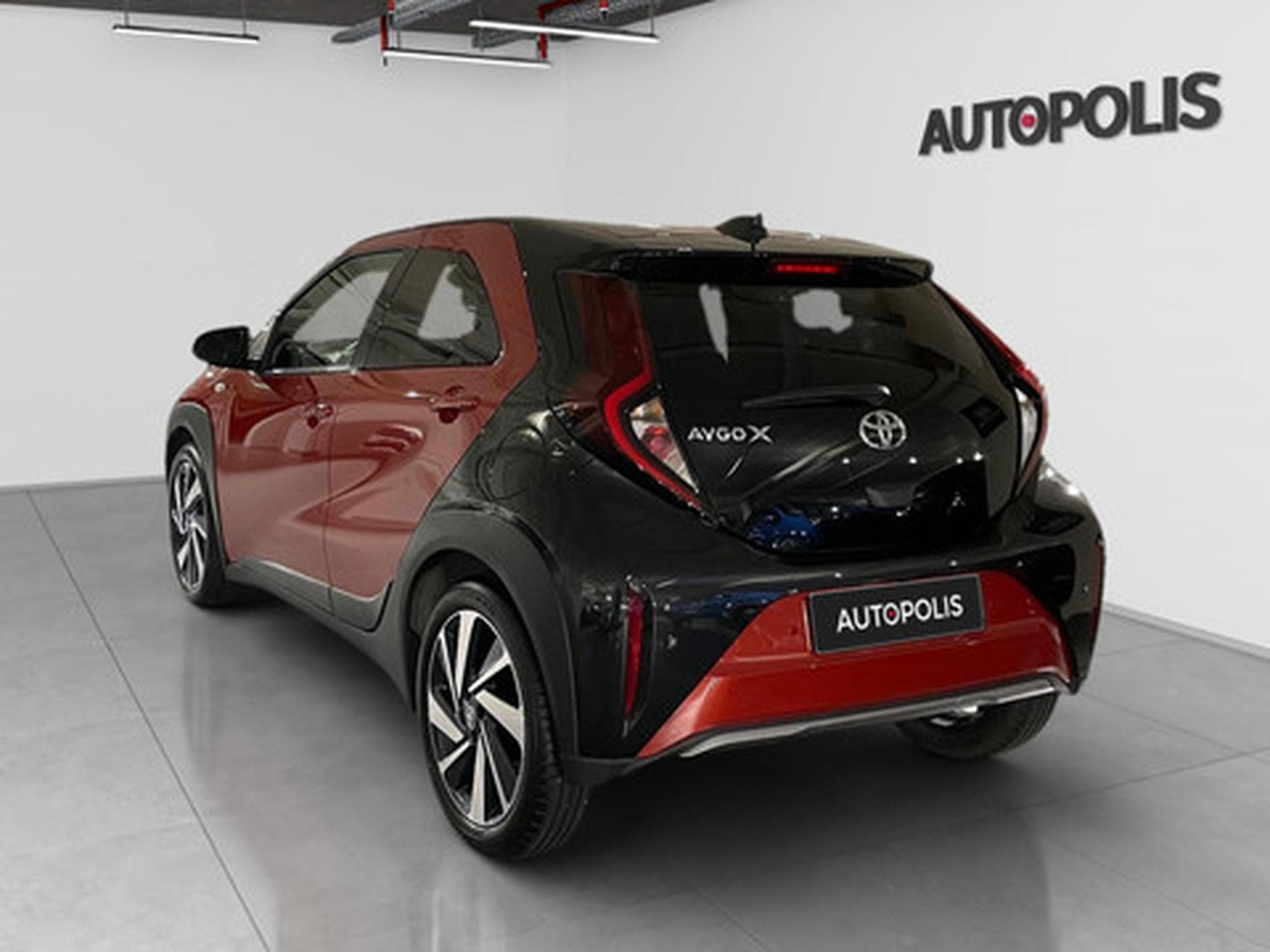 Toyota Aygo 1.0 VVT-i Envy (2024) - Photo 18