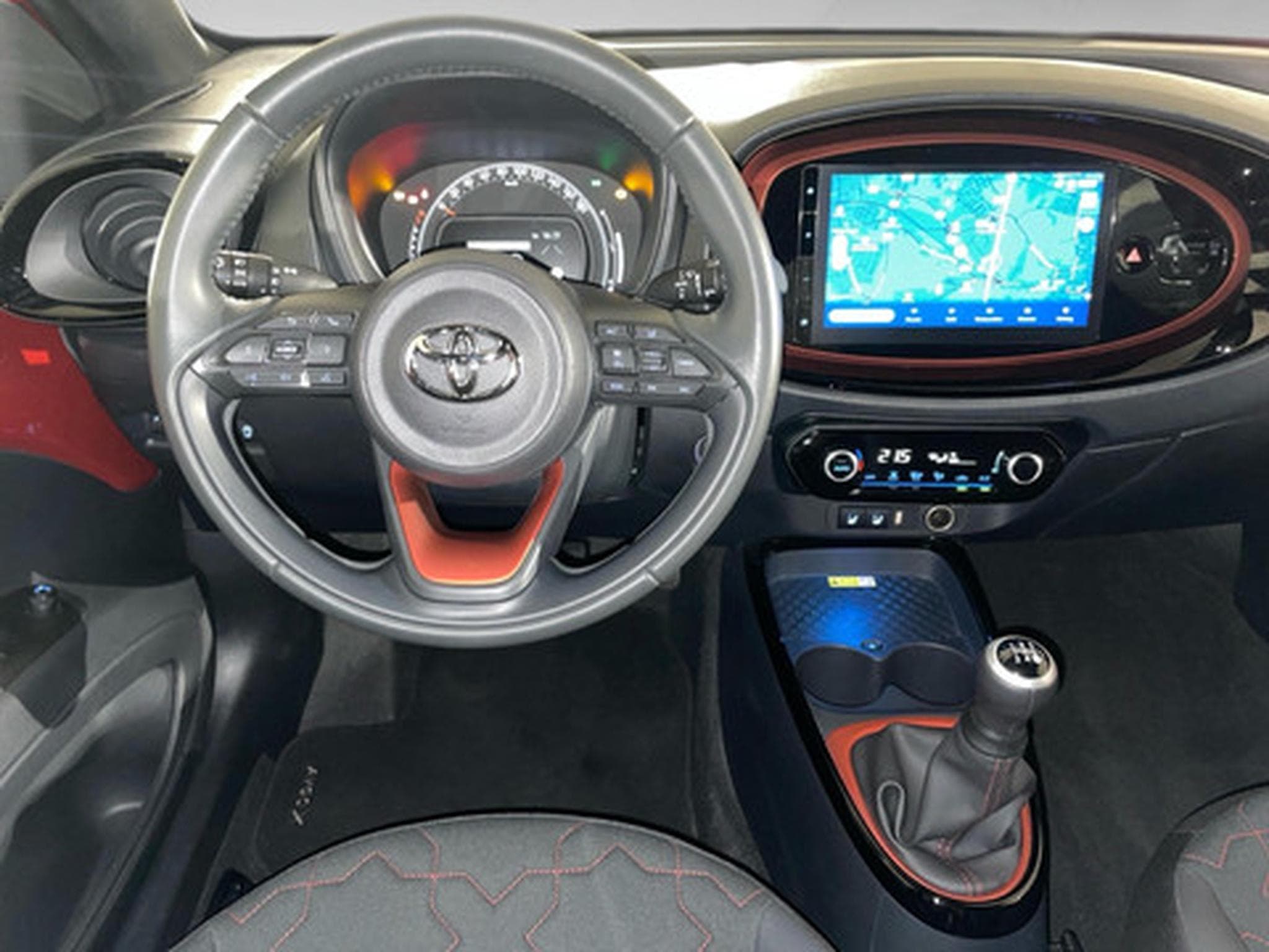 Toyota Aygo 1.0 VVT-i Envy (2024) - Photo 6