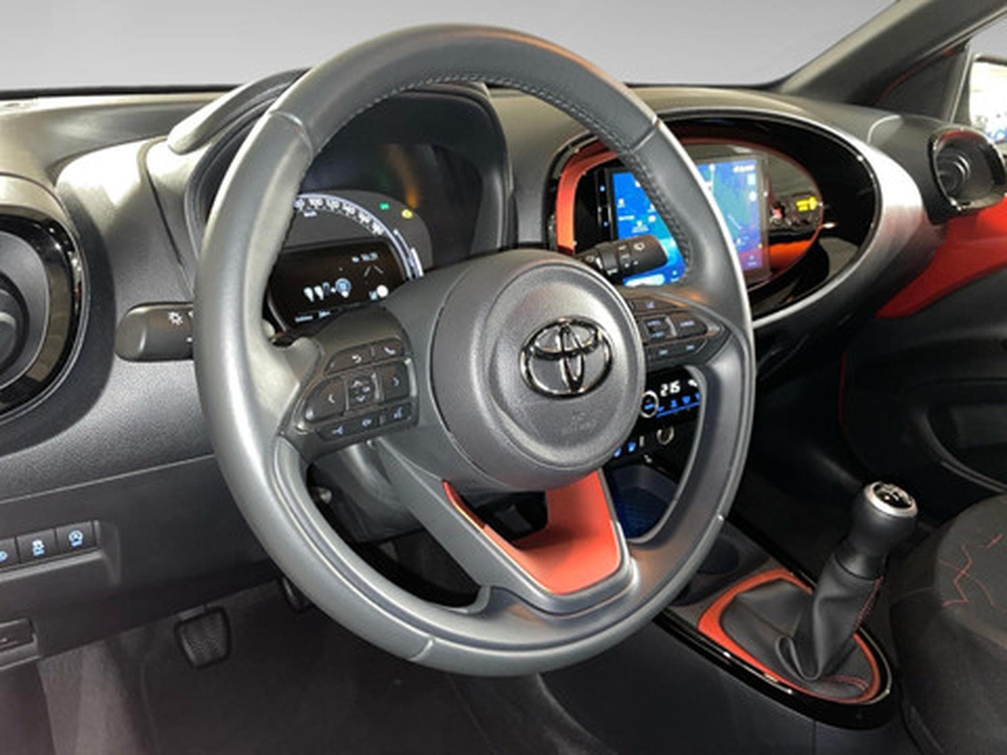 Toyota Aygo 1.0 VVT-i Envy (2024) - Photo 8