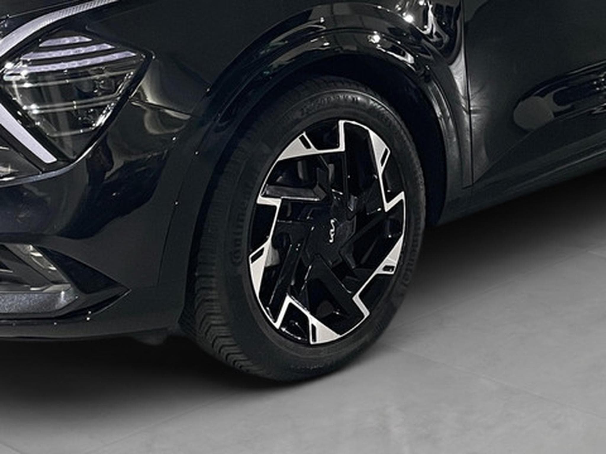 Kia Sportage 1.6 T-GDi 48V 7DCT GT Line (2026) - Photo 20