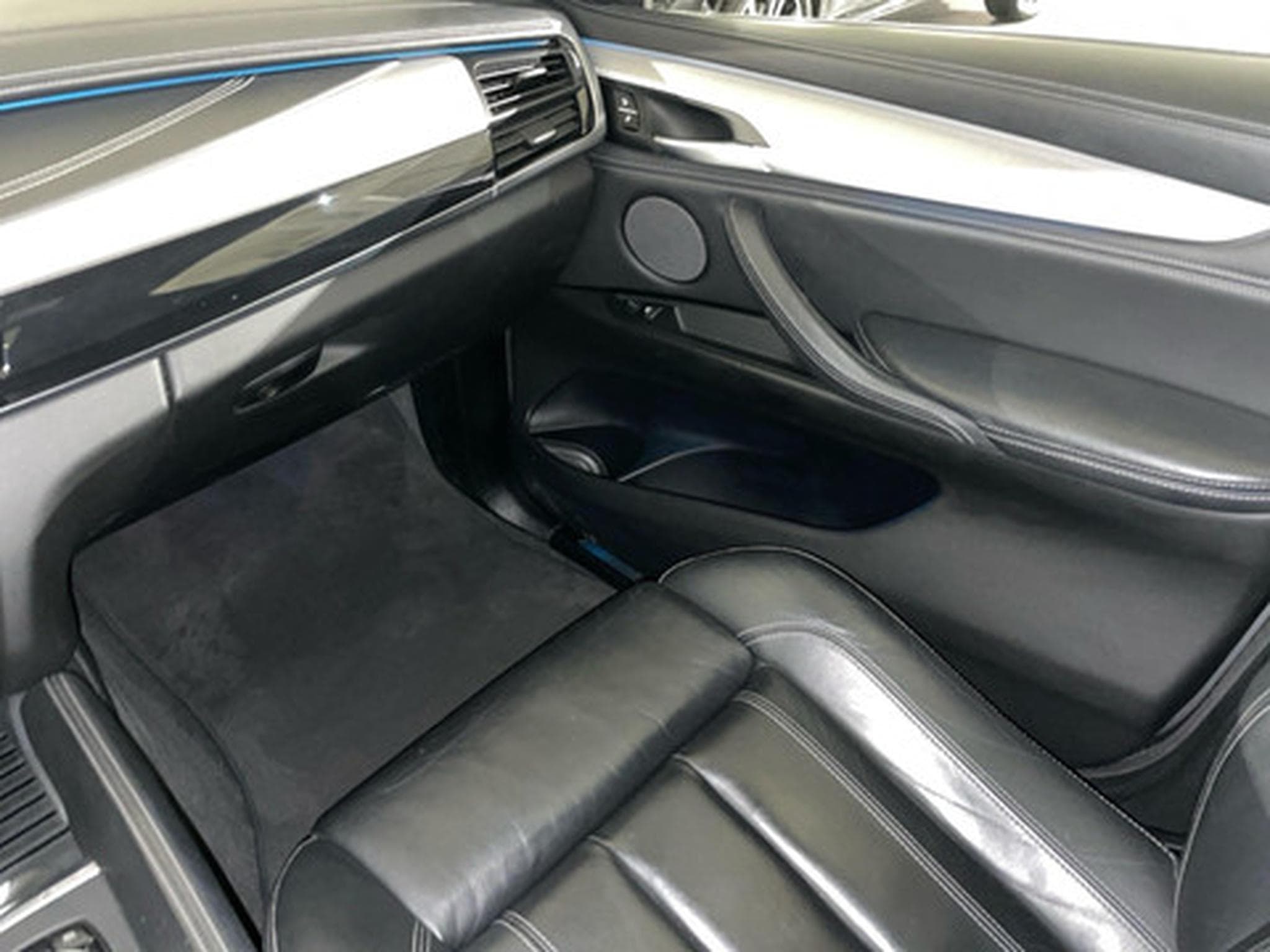 BMW X6 M (2026) - Photo 9