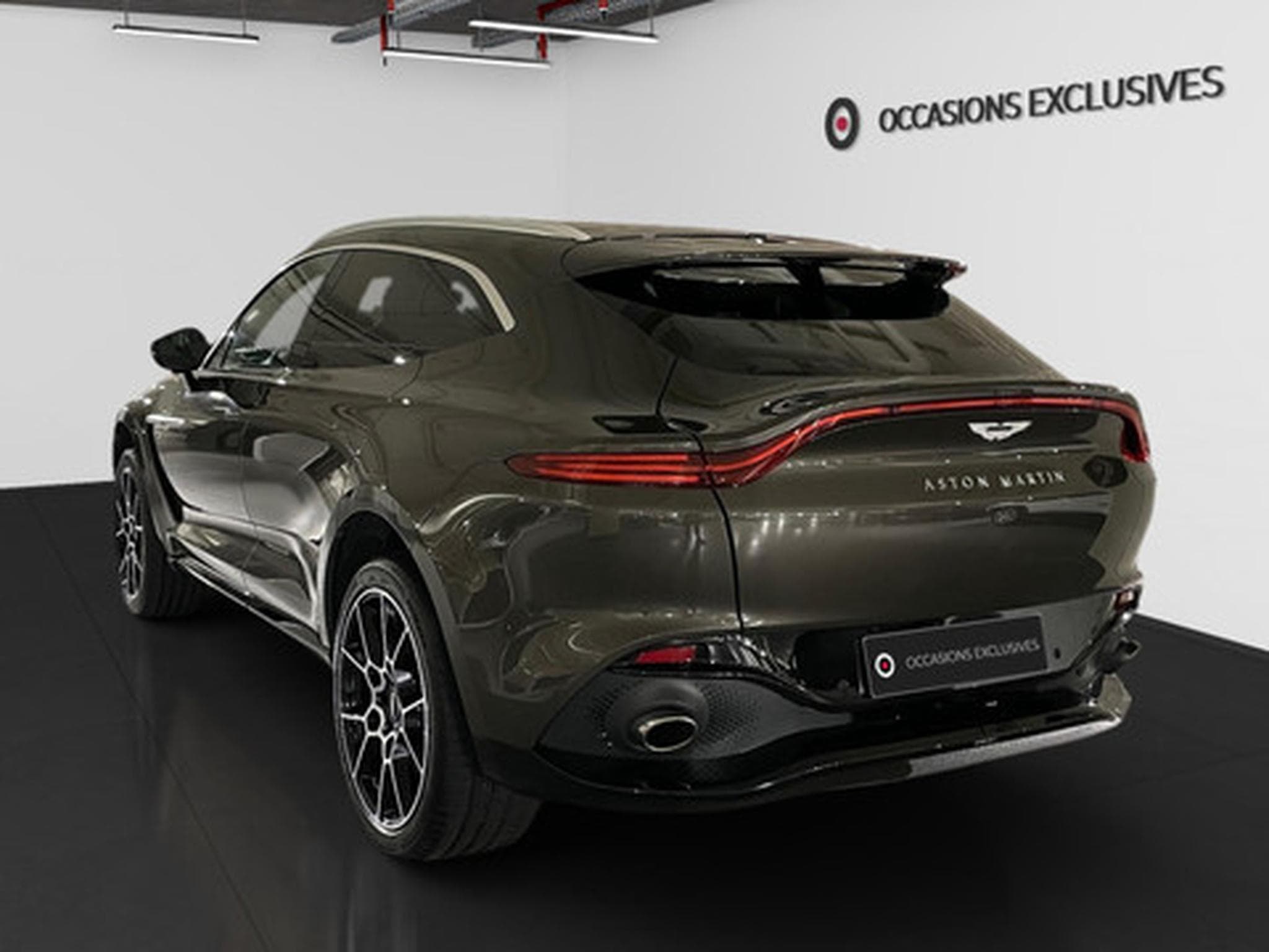 Aston-Martin DBX 4.0 V8 4WD Auto MY21 (2026) - Photo 22