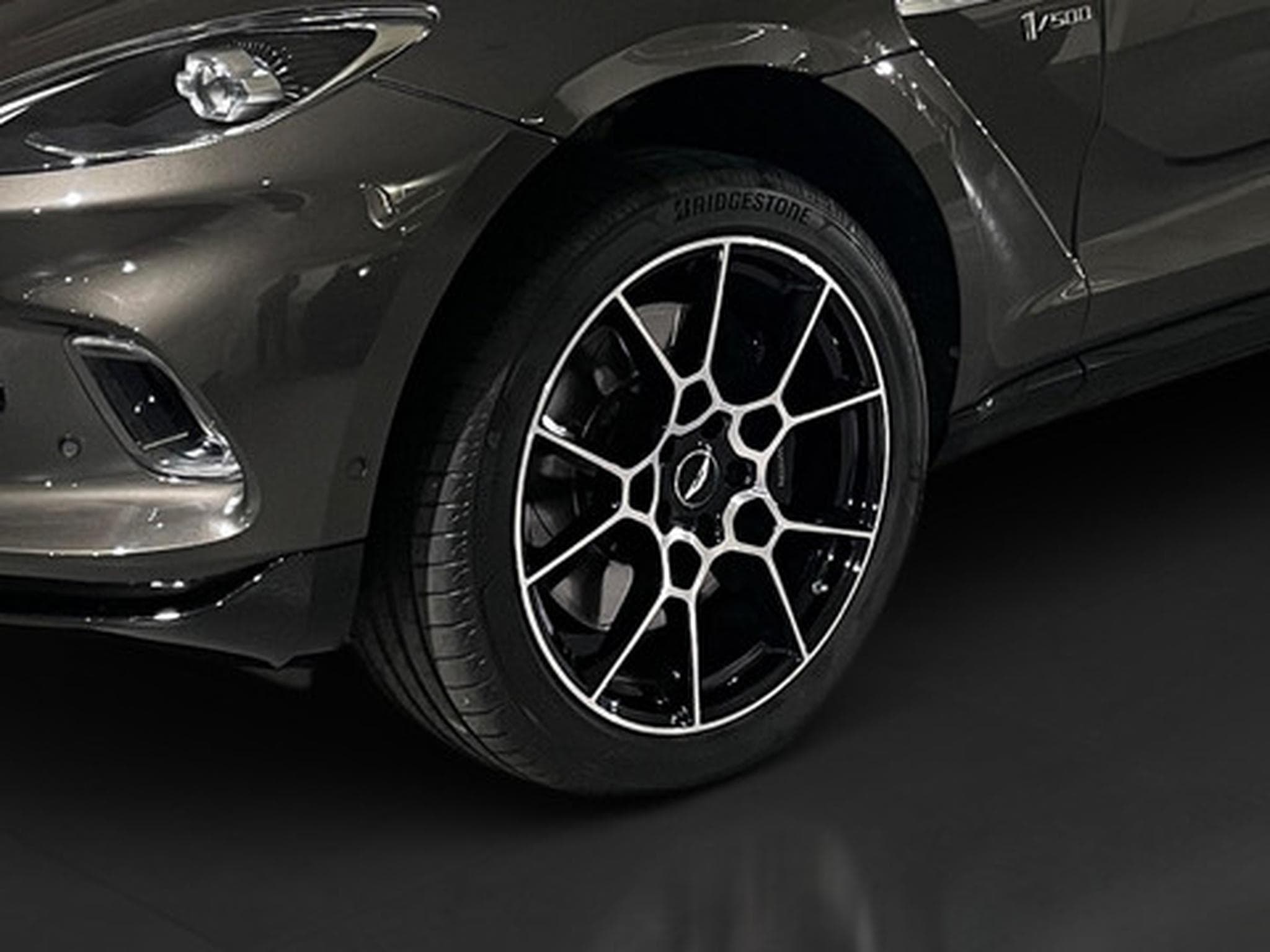Aston-Martin DBX 4.0 V8 4WD Auto MY21 (2026) - Photo 24
