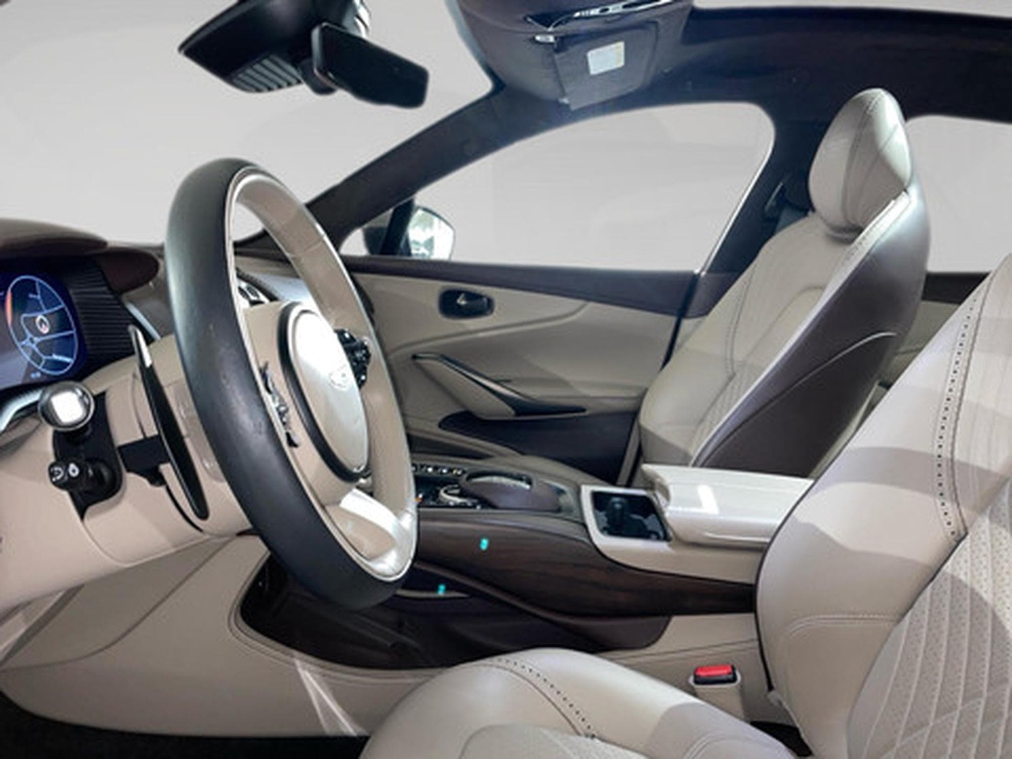 Aston-Martin DBX 4.0 V8 4WD Auto MY21 (2026) - Photo 4