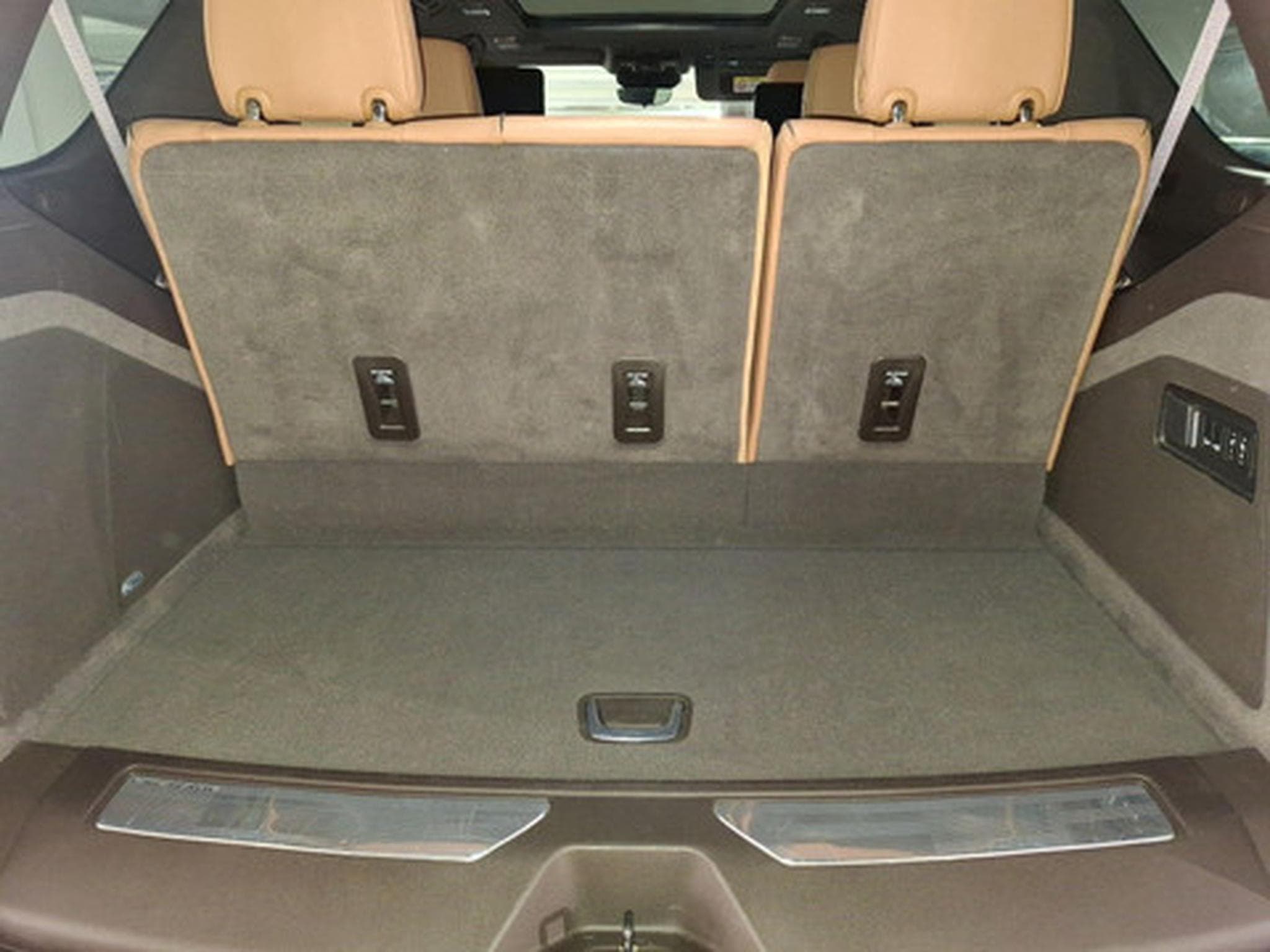 Cadillac Escalade 6.2 PREMIUM LUXURY (2026) - Photo 12