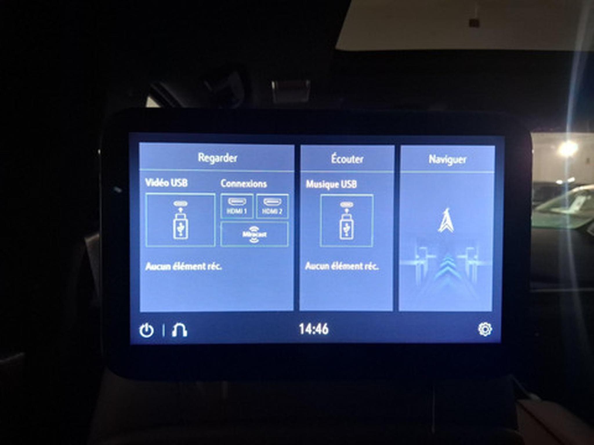 Cadillac Escalade 6.2 PREMIUM LUXURY (2026) - Photo 16