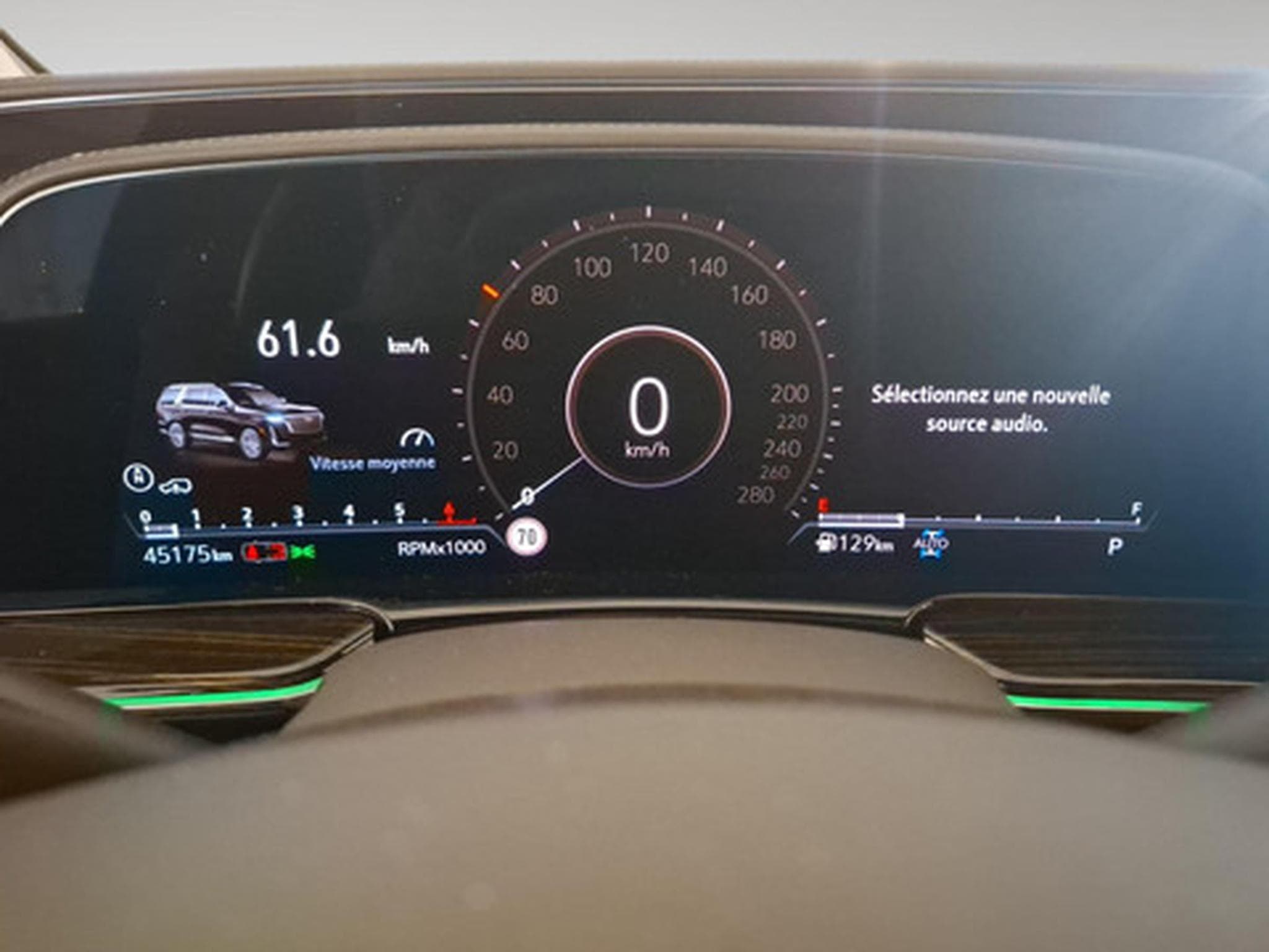 Cadillac Escalade 6.2 PREMIUM LUXURY (2026) - Photo 2