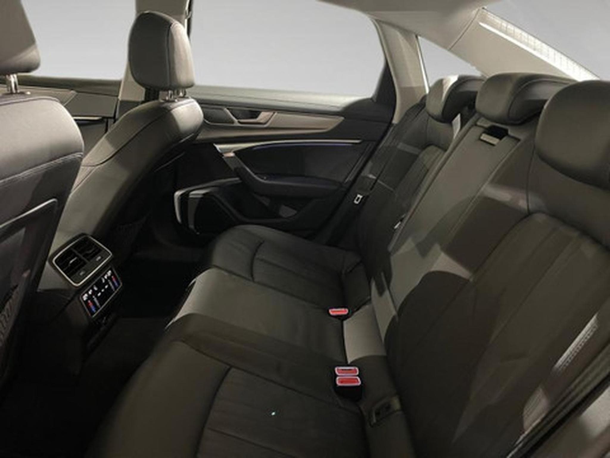 Audi A6 40 TDI S tronic Design (2026) - Photo 11