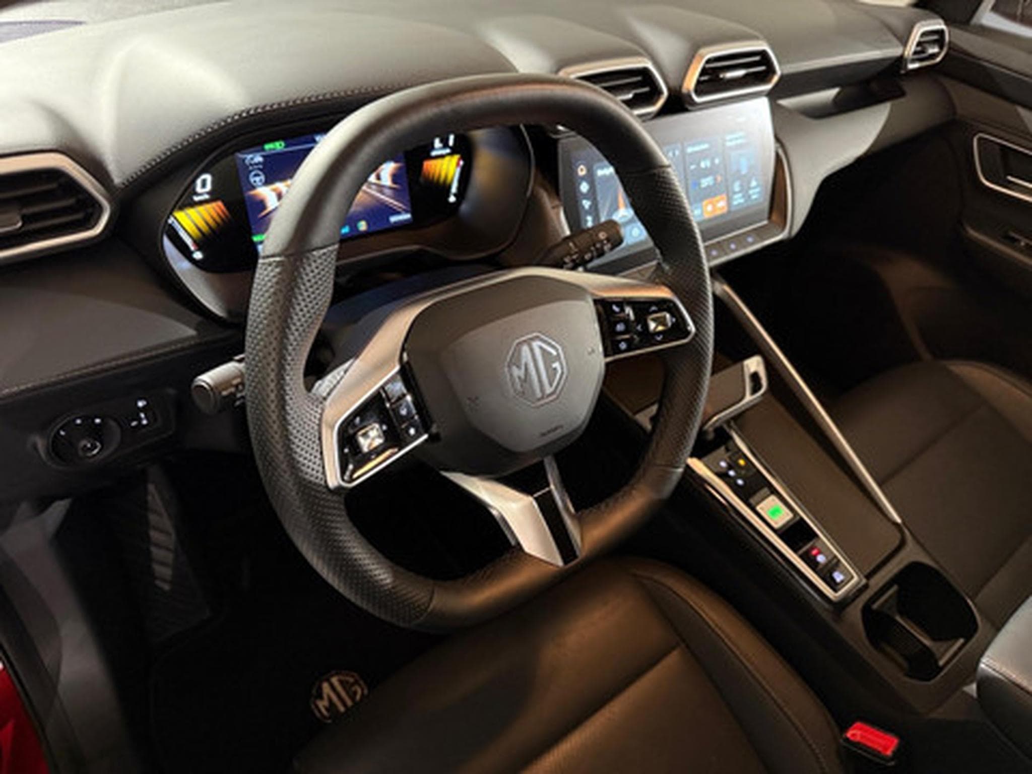 MG ZS 1.5 Hybrid+ Luxury (2026) - Photo 8