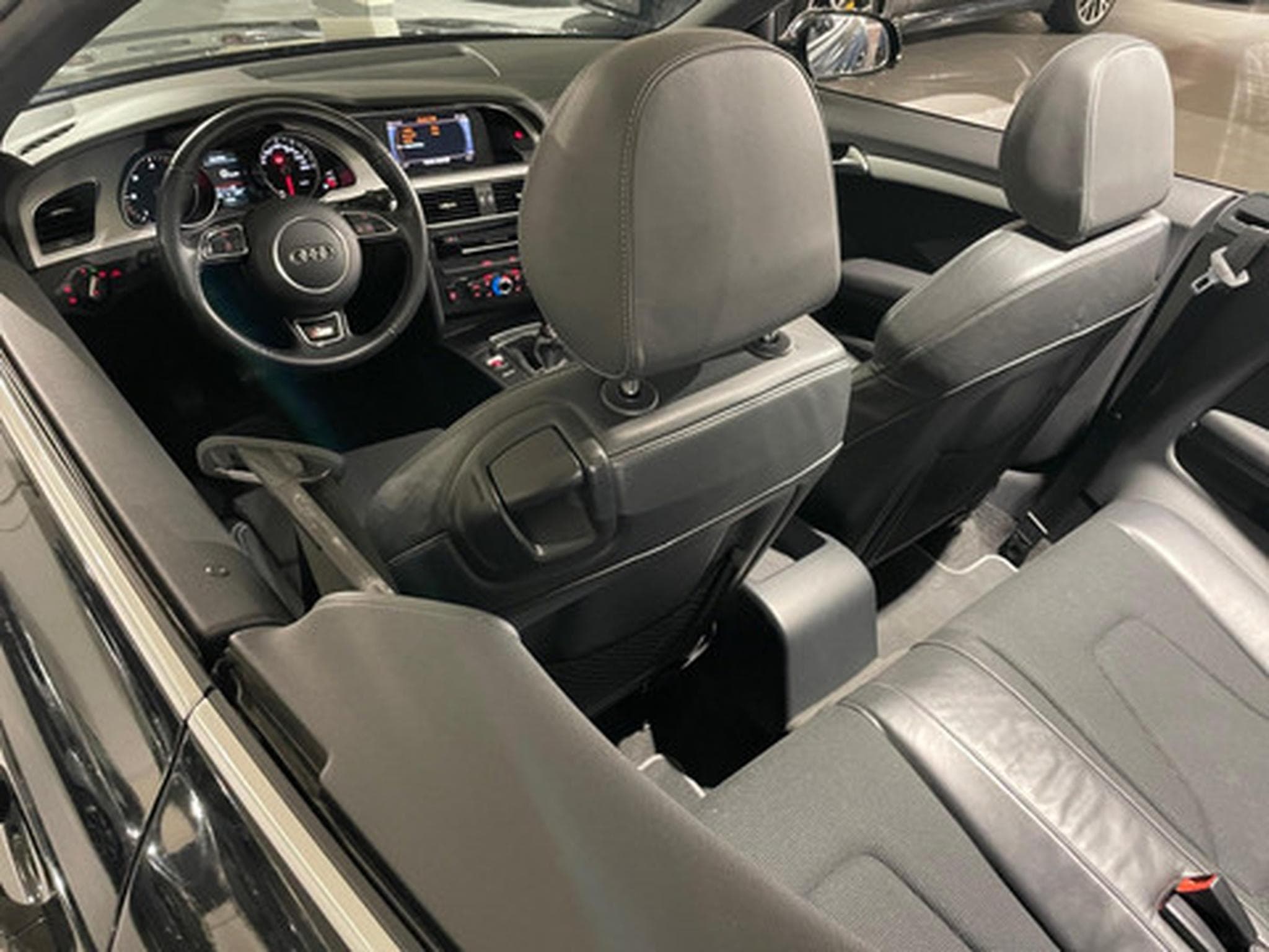 Audi A5 2.0 TDI 140kW quattro Cab. (2026) - Photo 15