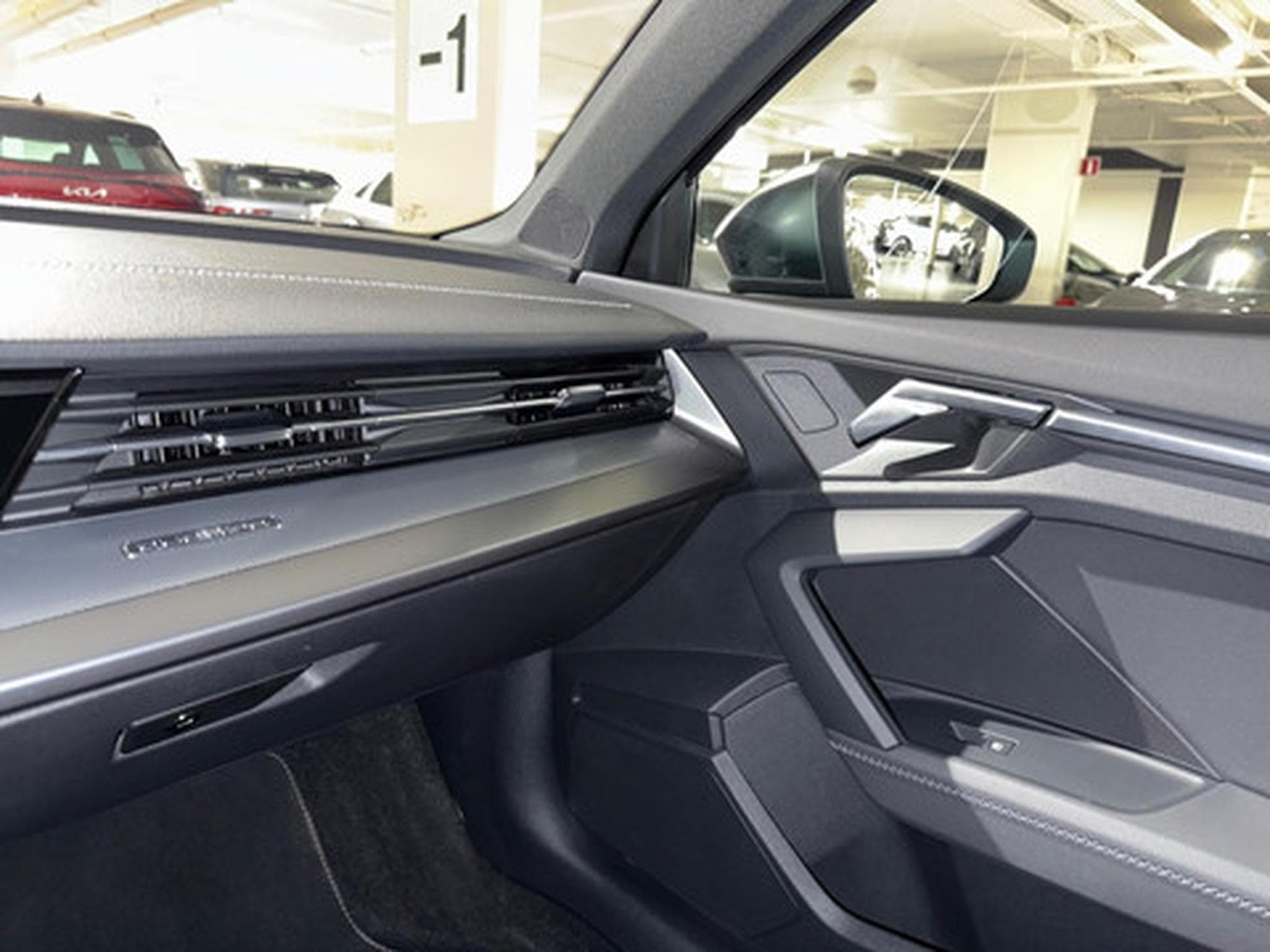 Audi A3 Limousine TFSI S tronic quattro (2026) - Photo 9