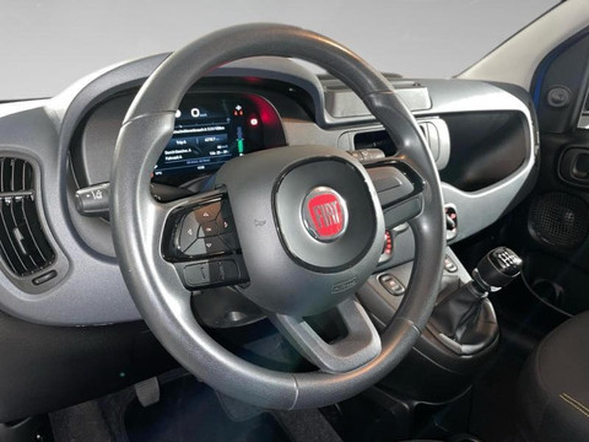 Fiat Panda 1.0 Hybrid 70 MT6 (2026) - Photo 8
