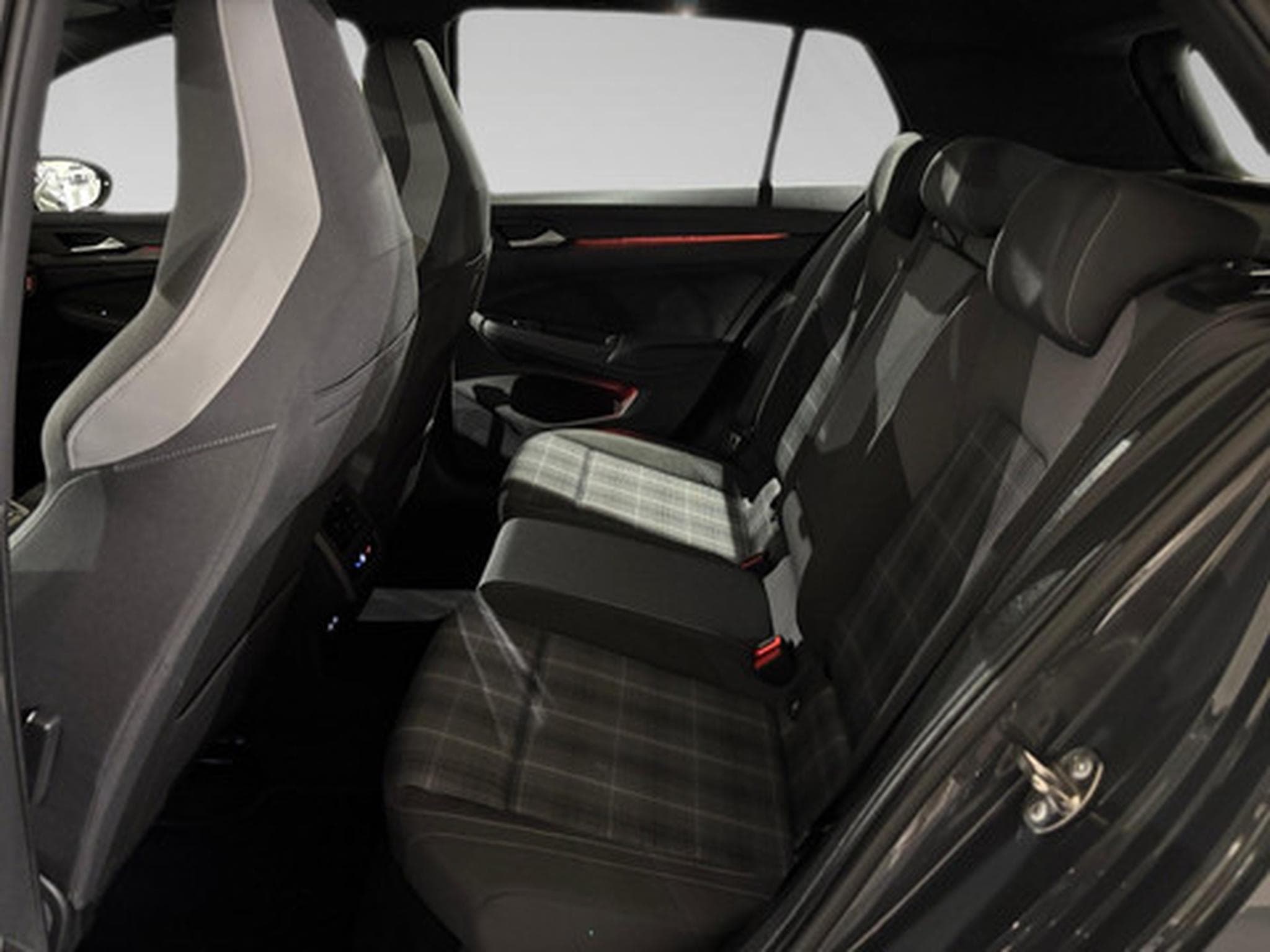 VW Golf 2.0 TDI 147kW GTD DSG (2026) - Foto 17