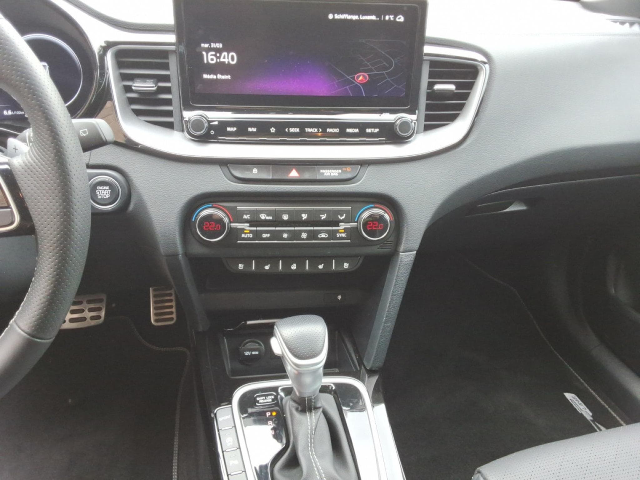 Kia Ceed GT Line 1.5 T-GDi 160 DCT7 (2024) - Foto 12