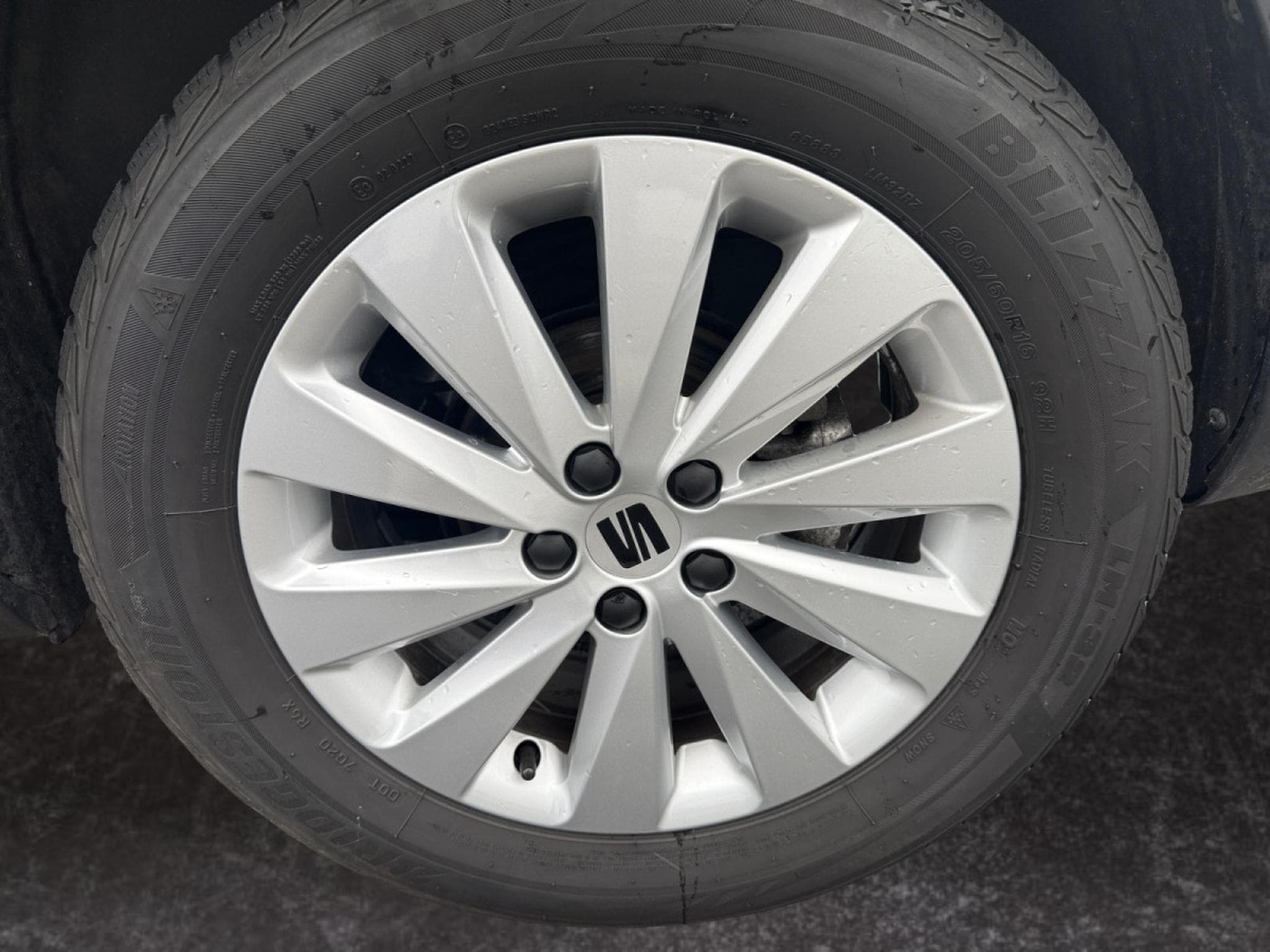 Seat Arona 1.0 TSI MOVE! DSG (2023) - Photo 7