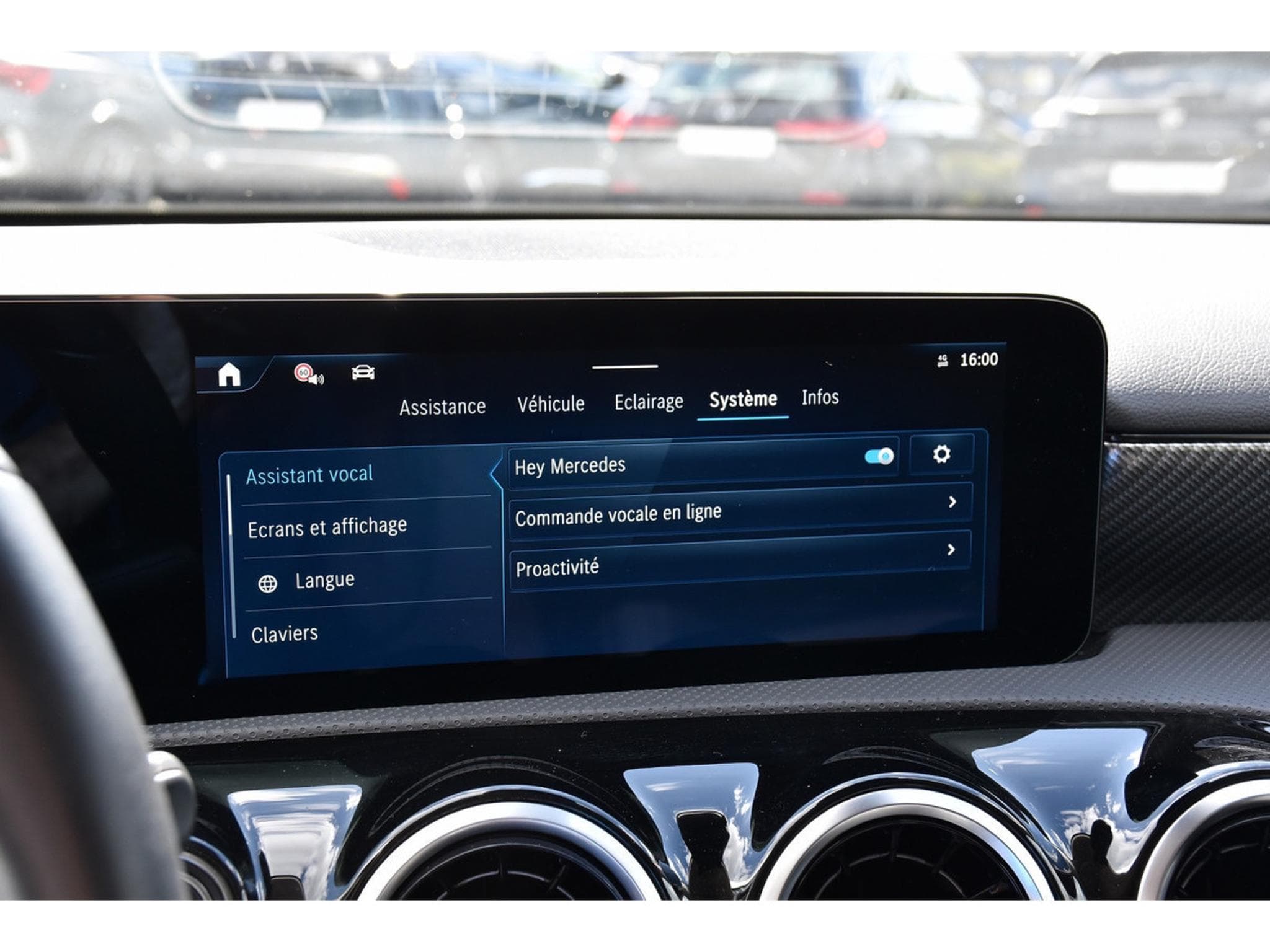 Mercedes A 200 d Progressive 8G-DCT TISSU-CUIR GPS CAM P.NIGHT 1° MAIN (2024) - Photo 12