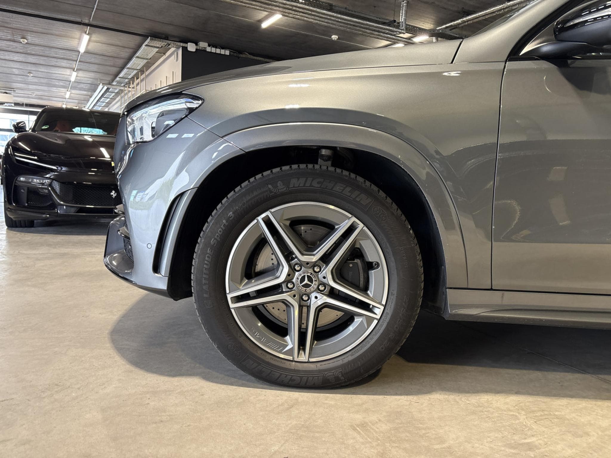 Mercedes GLE 400 D AMG/ 4Matic /AMG/PANORAMA/ BURMESTER/360/ (2023) - Photo 4