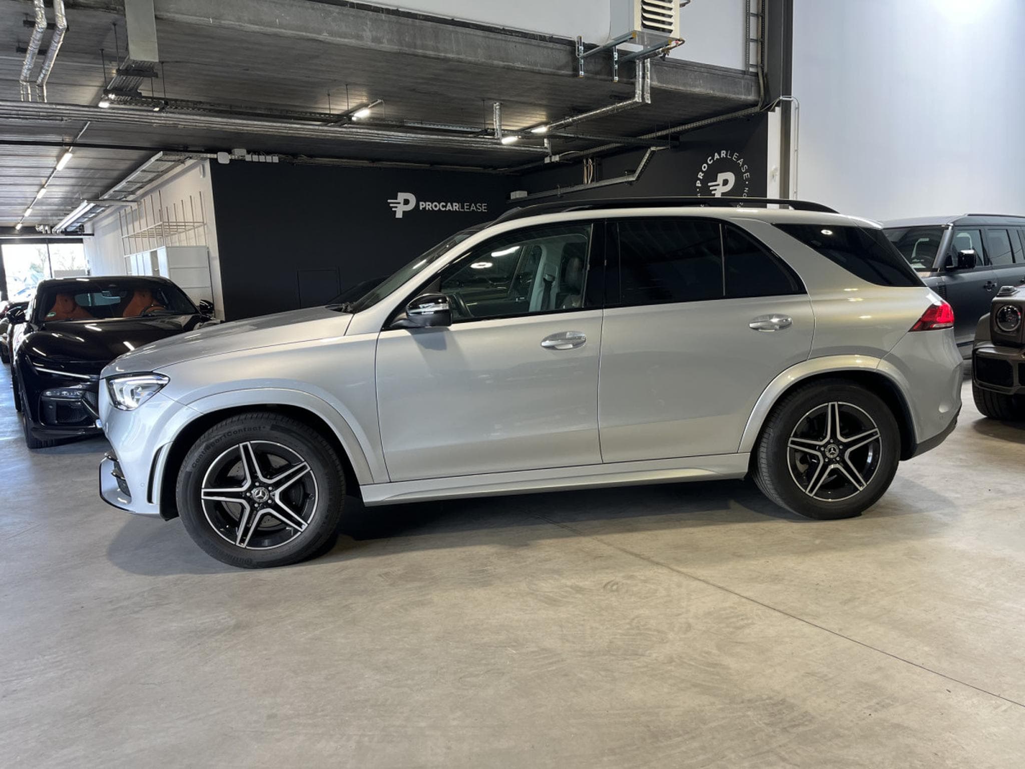 Mercedes GLE 400 D AMG/ 4Matic /AMG/PANORAMA/ BURMESTER/360/ (2023) - Photo 4