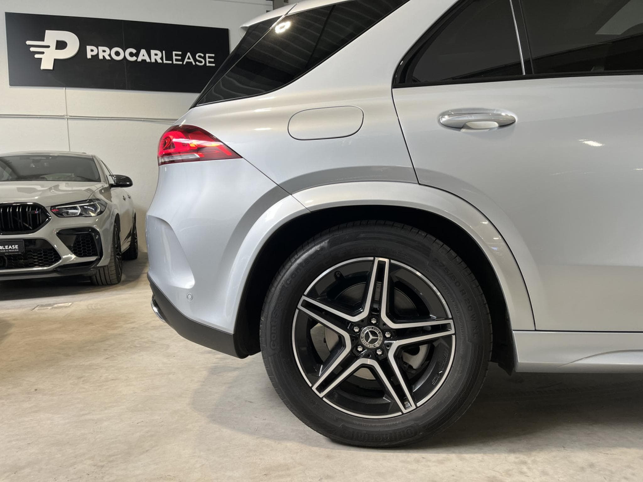 Mercedes GLE 400 D AMG/ 4Matic /AMG/PANORAMA/ BURMESTER/360/ (2023) - Photo 5