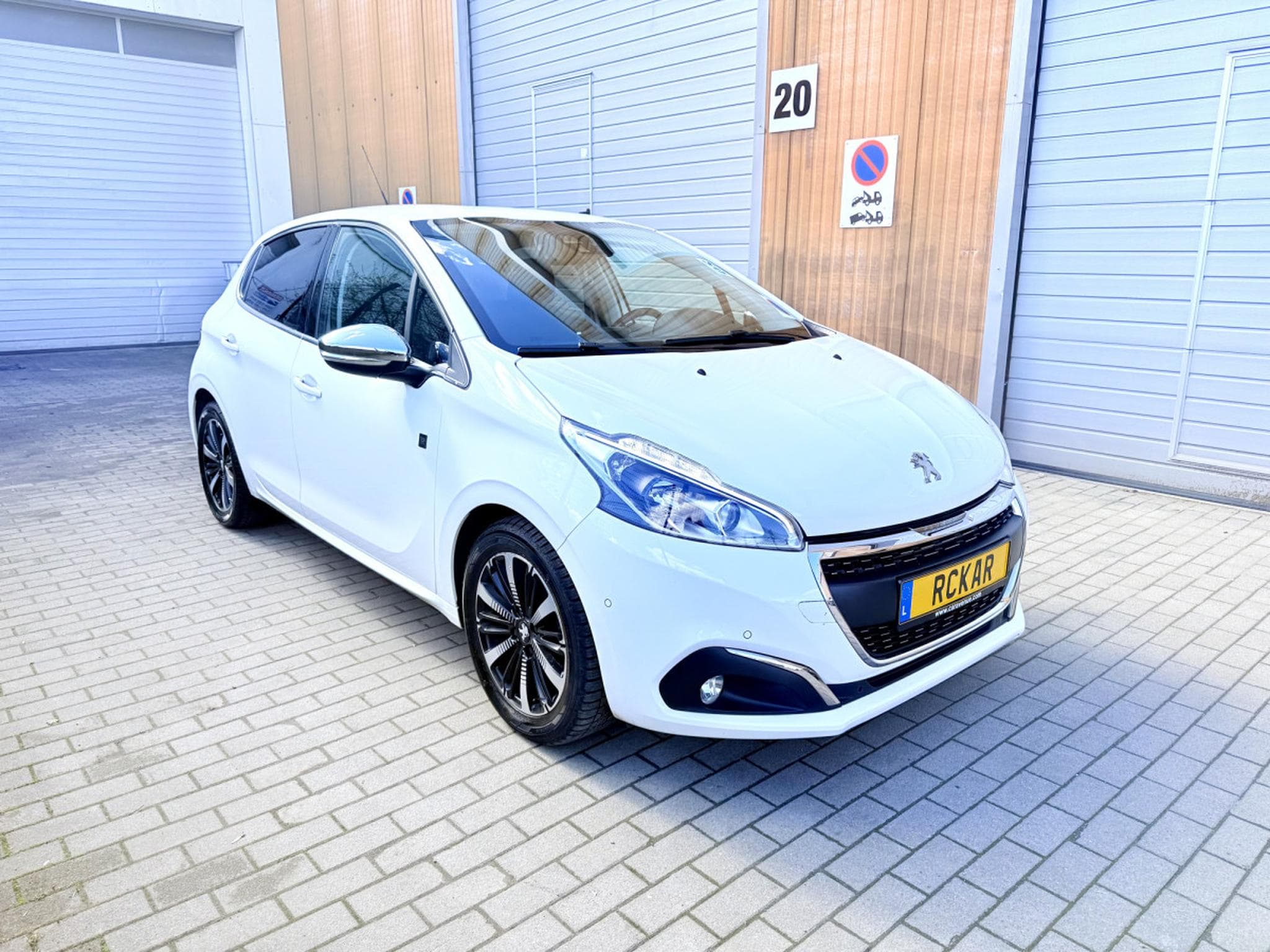 Peugeot 208 1.2 VTi Tech Edition (2018) - Photo 2