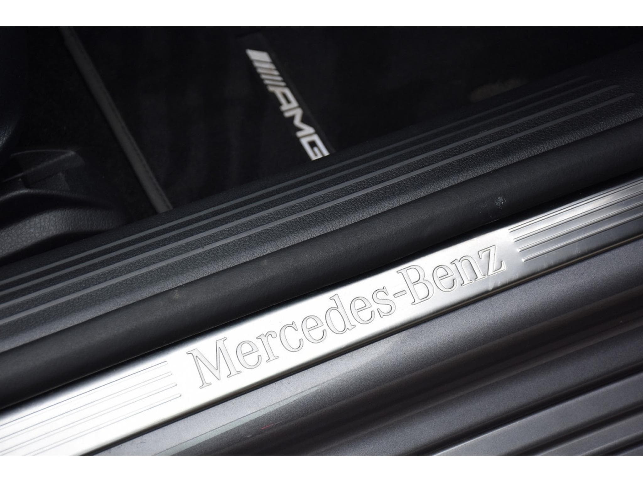 Mercedes A 200 AMG Line 7G DISTRONIC KEYLESS CAM NIGHT MIDLINE 1° MAIN (2023) - Photo 24