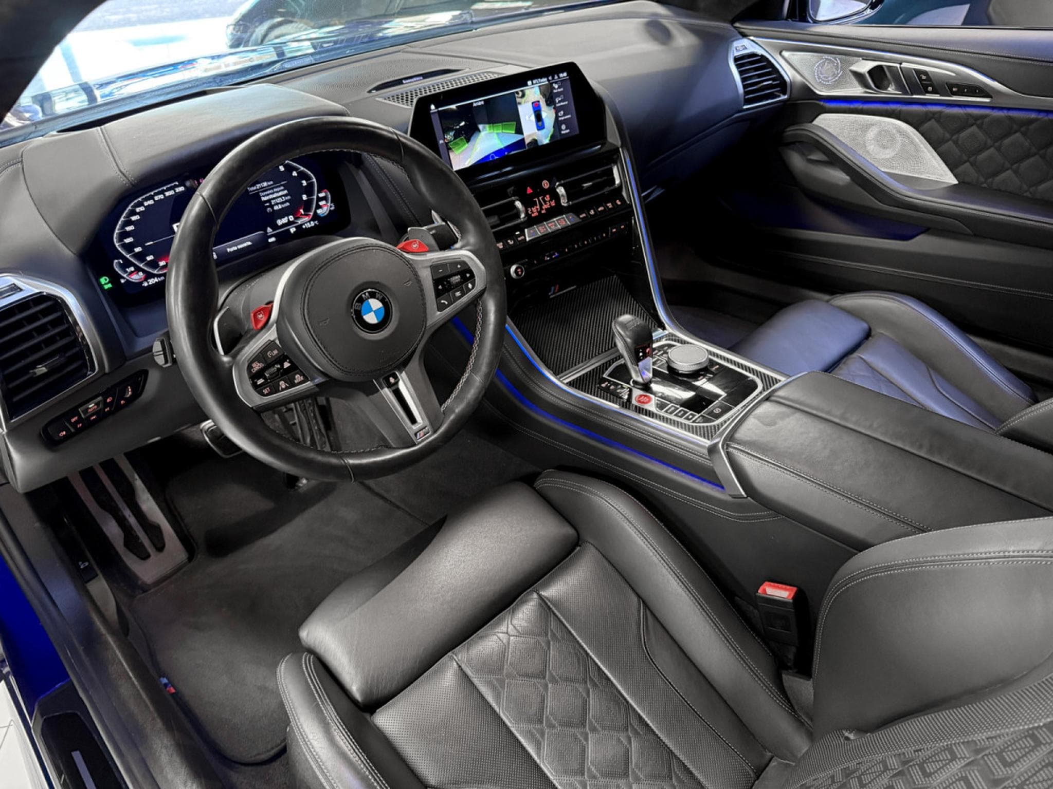 BMW M8 Competition xDrive Coupe (2021) - Photo 16