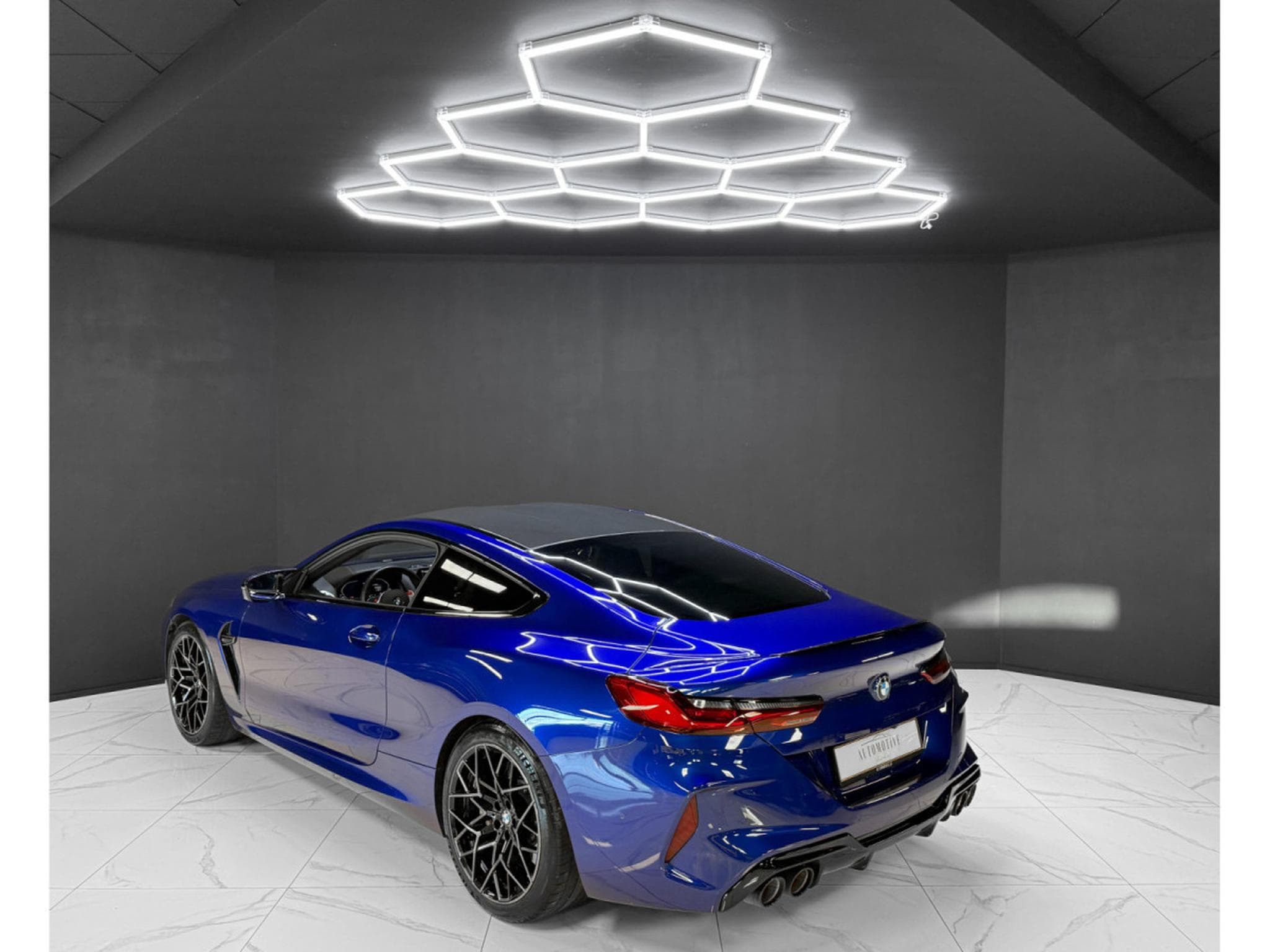 BMW M8 Competition xDrive Coupe (2021) - Photo 3