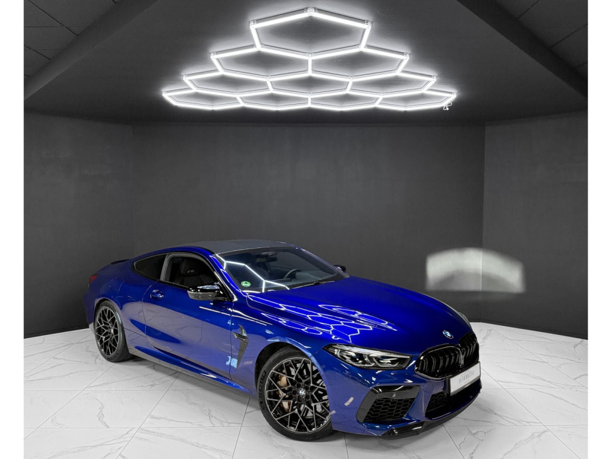 BMW M8 Competition xDrive Coupe (2021) - Photo 7