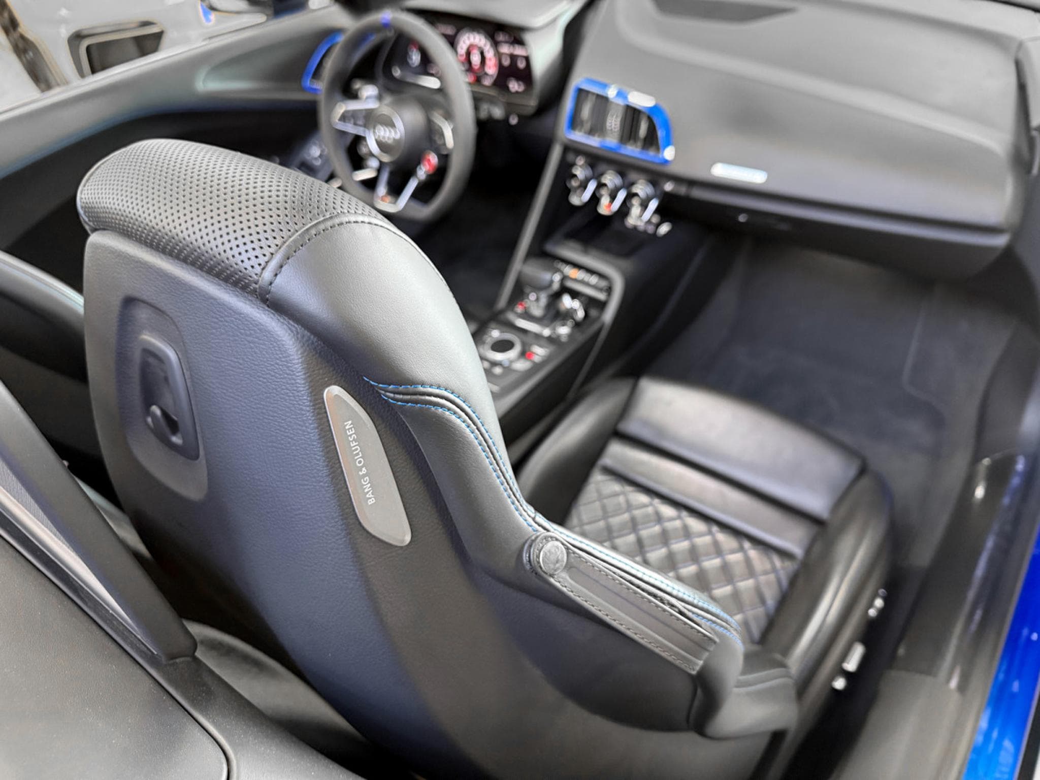 Audi R8 SPYDER 5.2 FSI QUATTRO / Keramik / B&O / Lazer (2017) - Photo 17