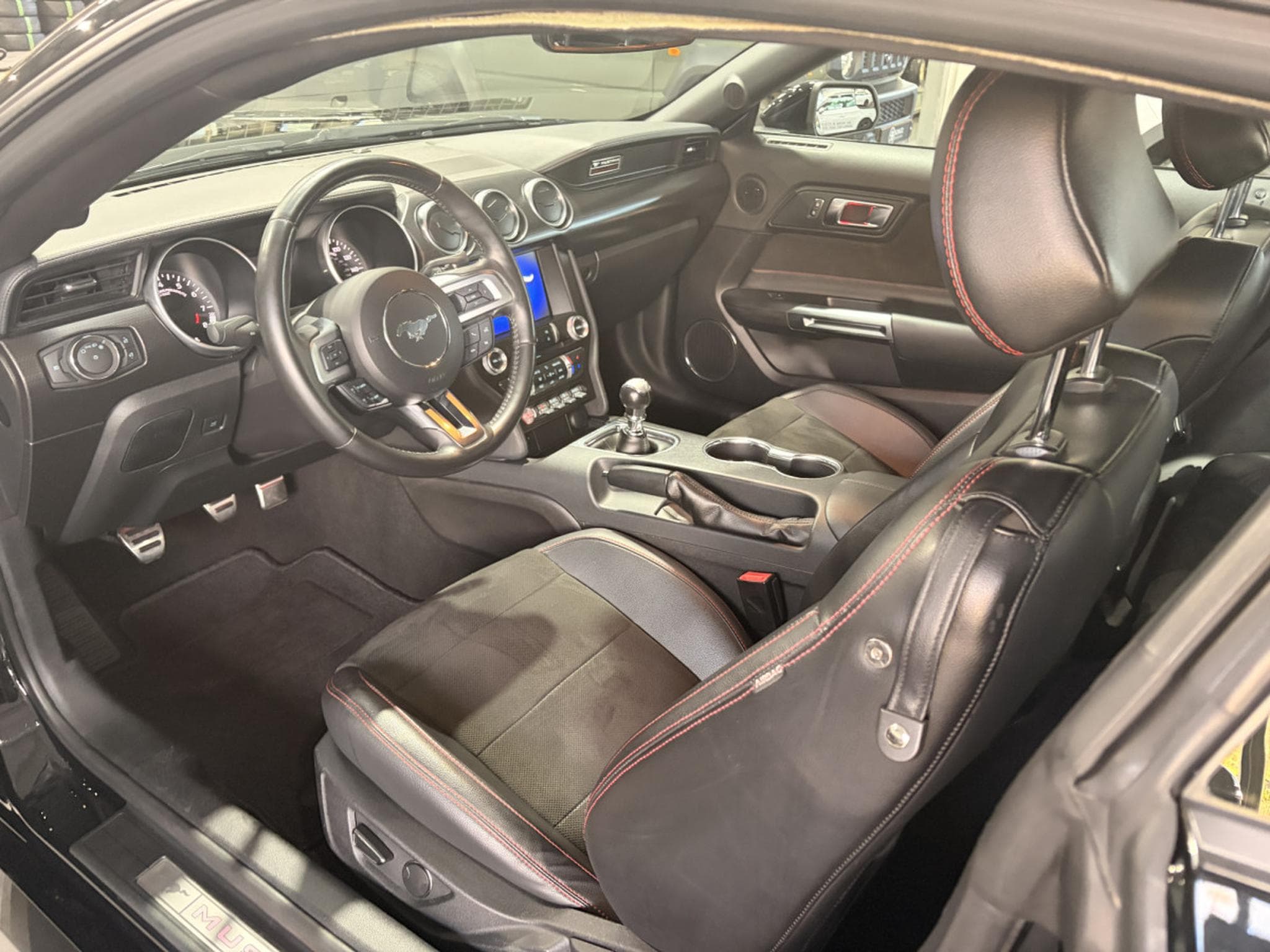 Ford Mustang V8 5.0 California Spécial (2019) - Photo 10