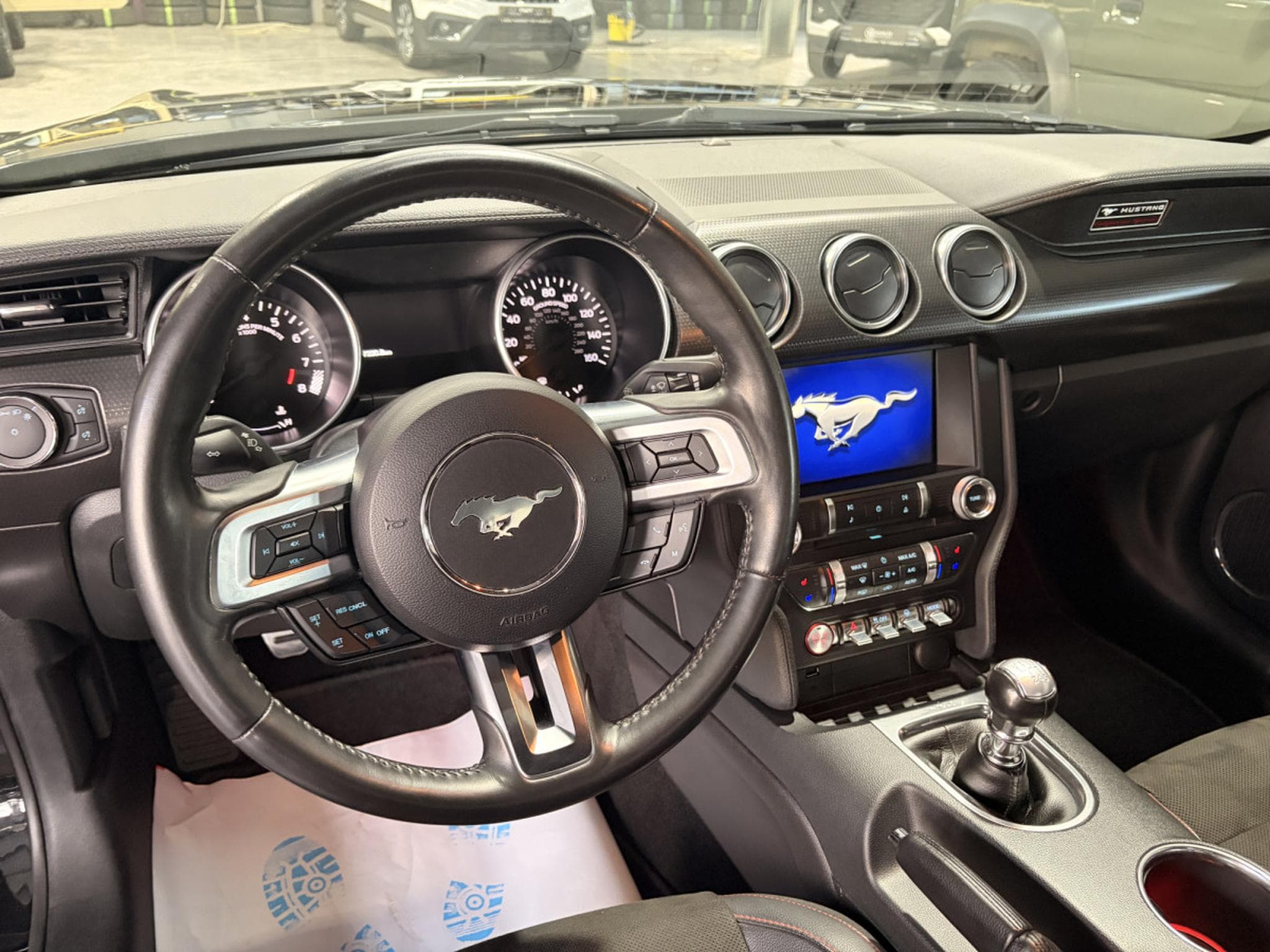 Ford Mustang V8 5.0 California Spécial (2019) - Photo 11